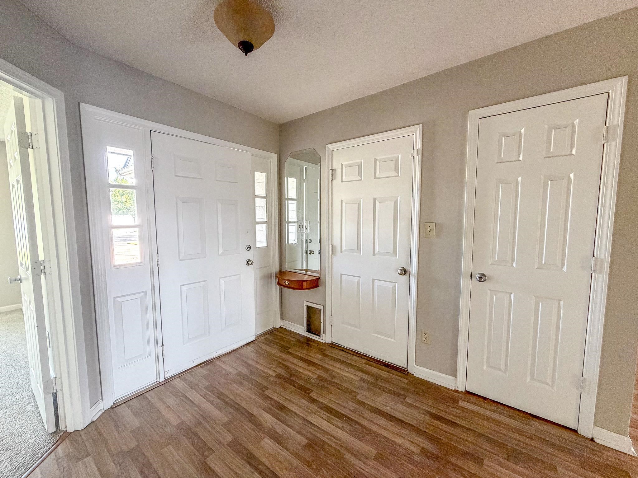 302 Scotts Mill Ct. Property Photo 2
