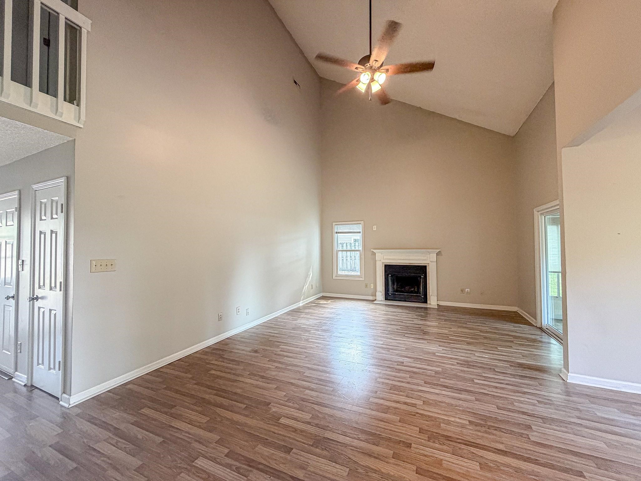 302 Scotts Mill Ct. Property Photo 3