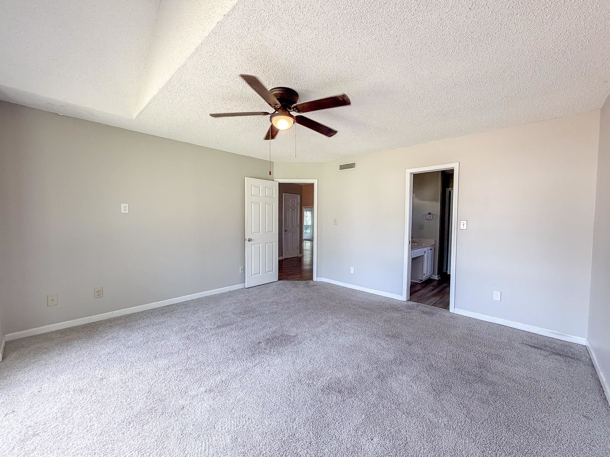 302 Scotts Mill Ct. Property Photo 18