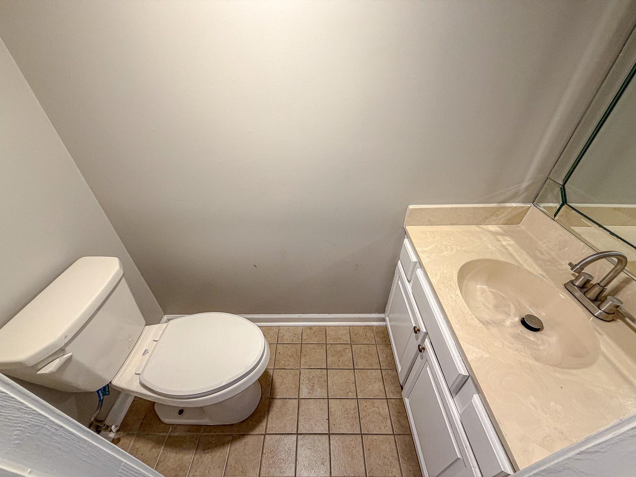 302 Scotts Mill Ct. Property Photo 25
