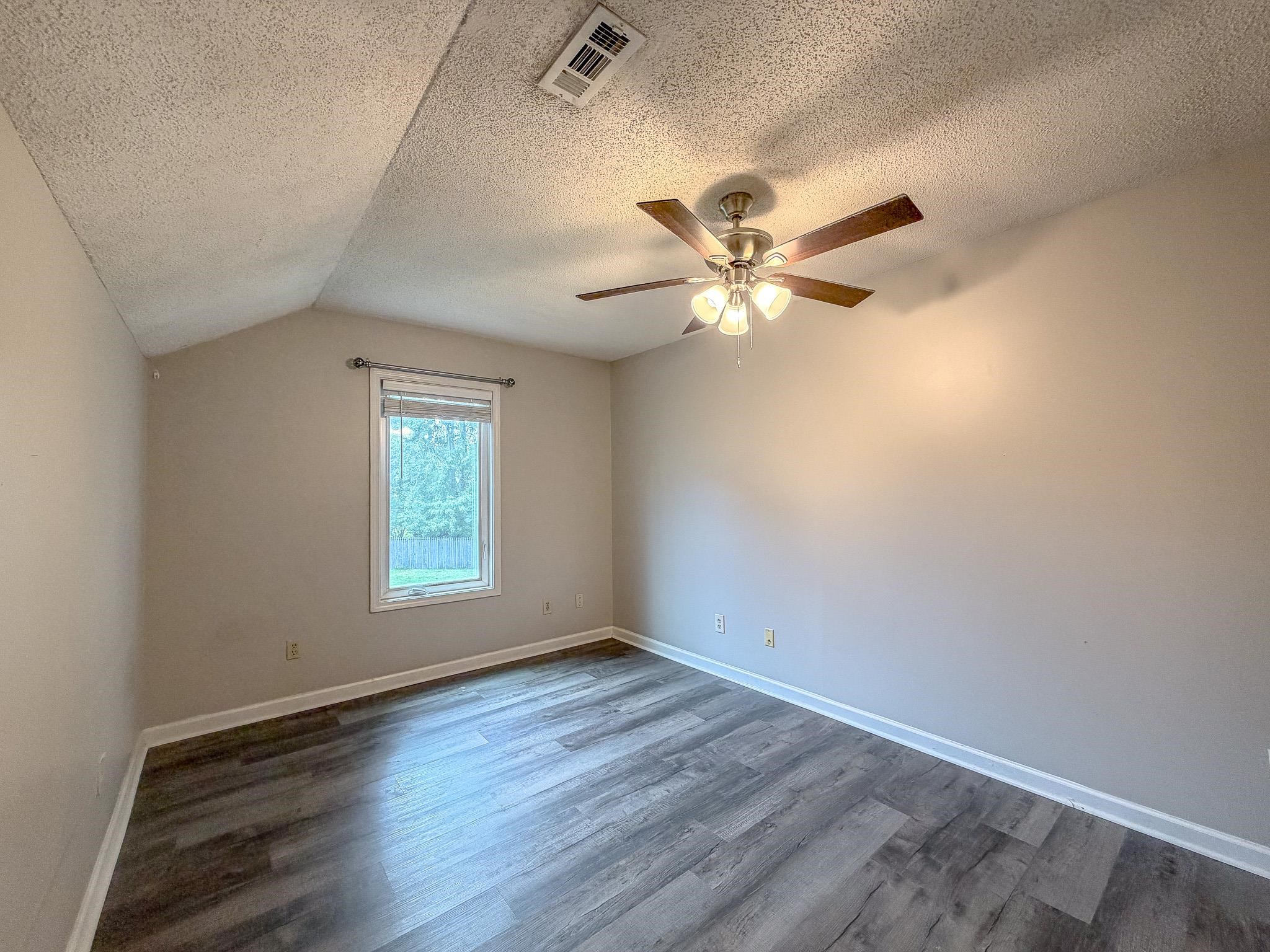 302 Scotts Mill Ct. Property Photo 27