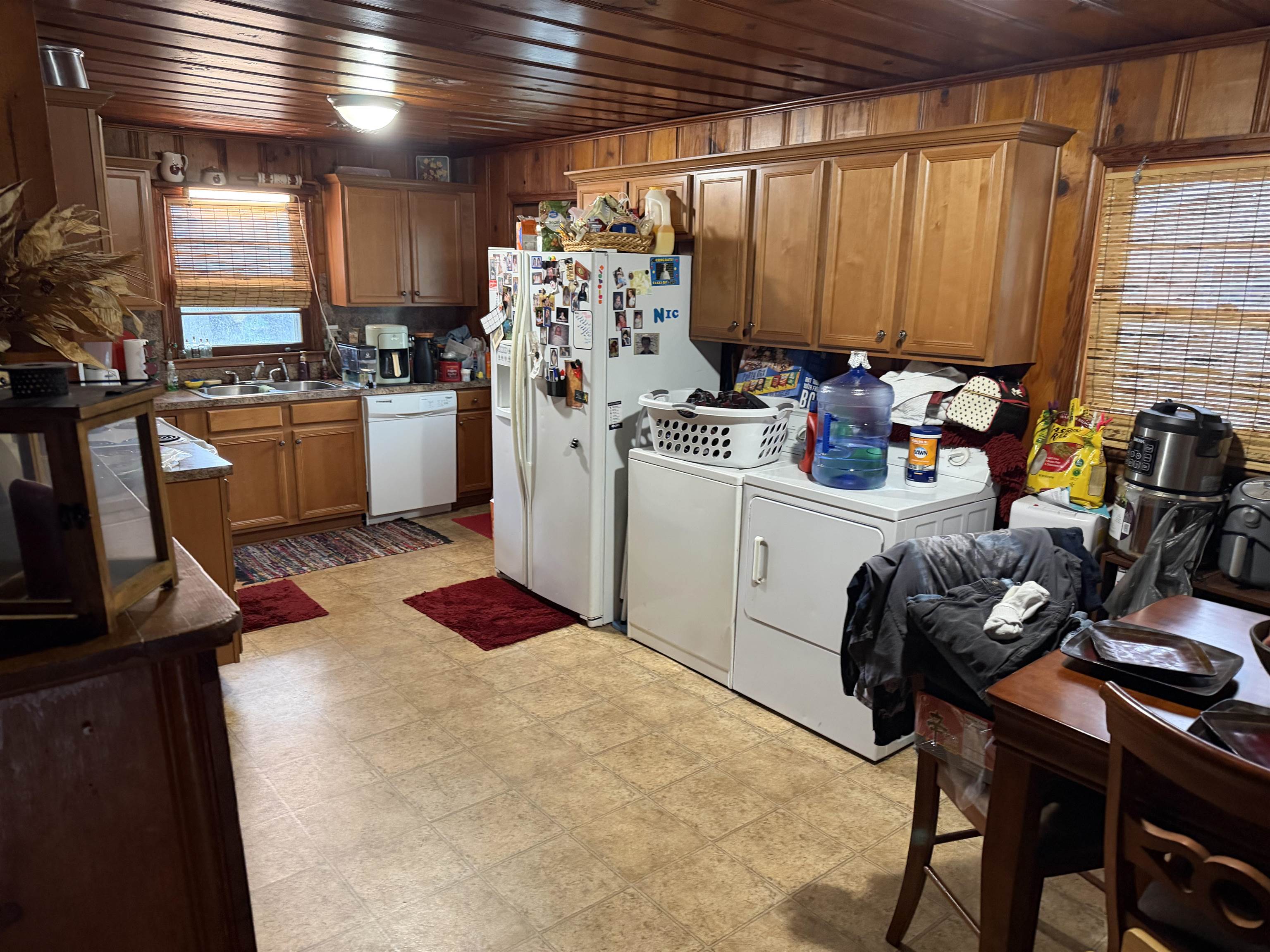704 15th Court Property Photo 3