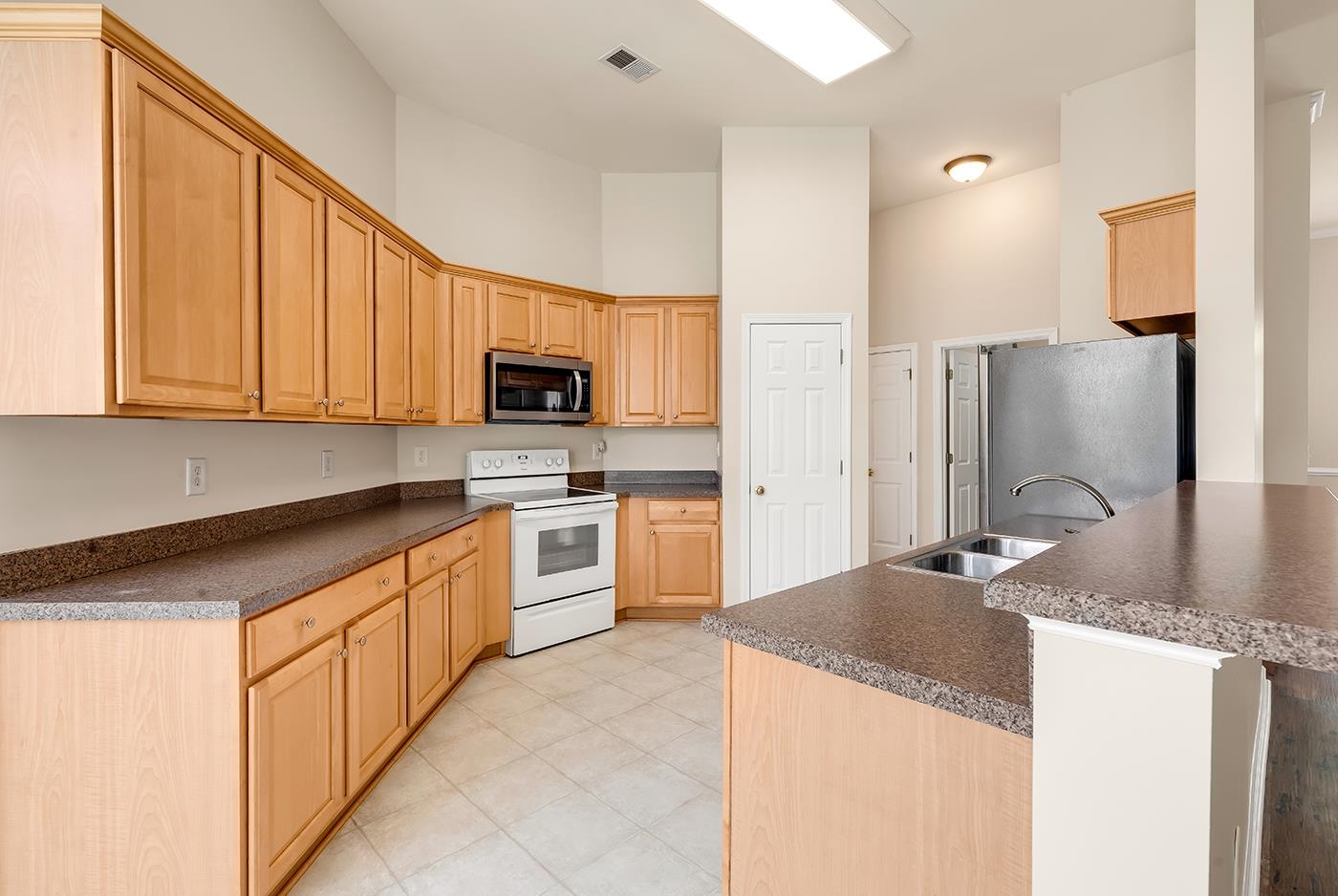 3009 Corn Pickers Ln. Property Photo 9