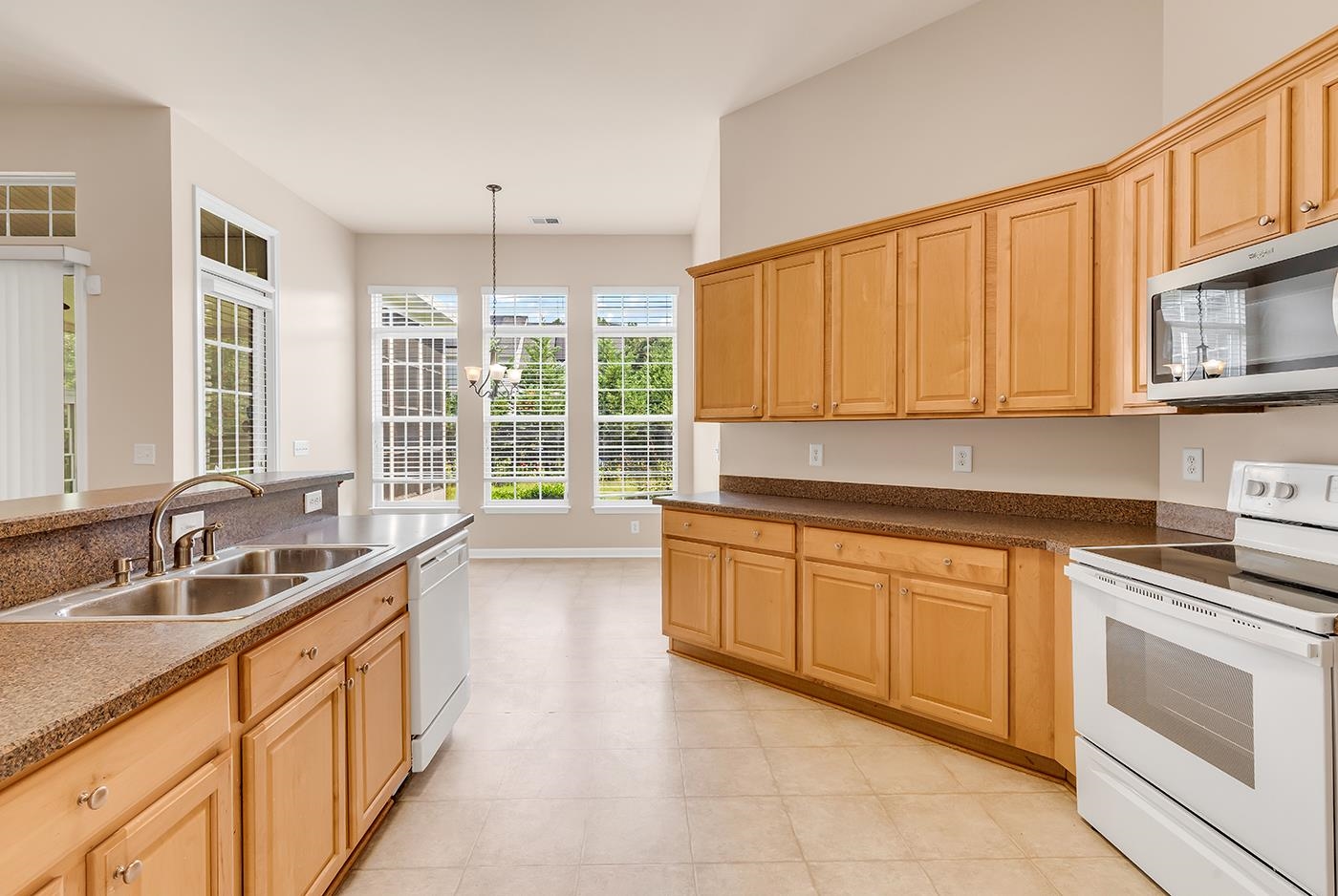 3009 Corn Pickers Ln. Property Photo 12