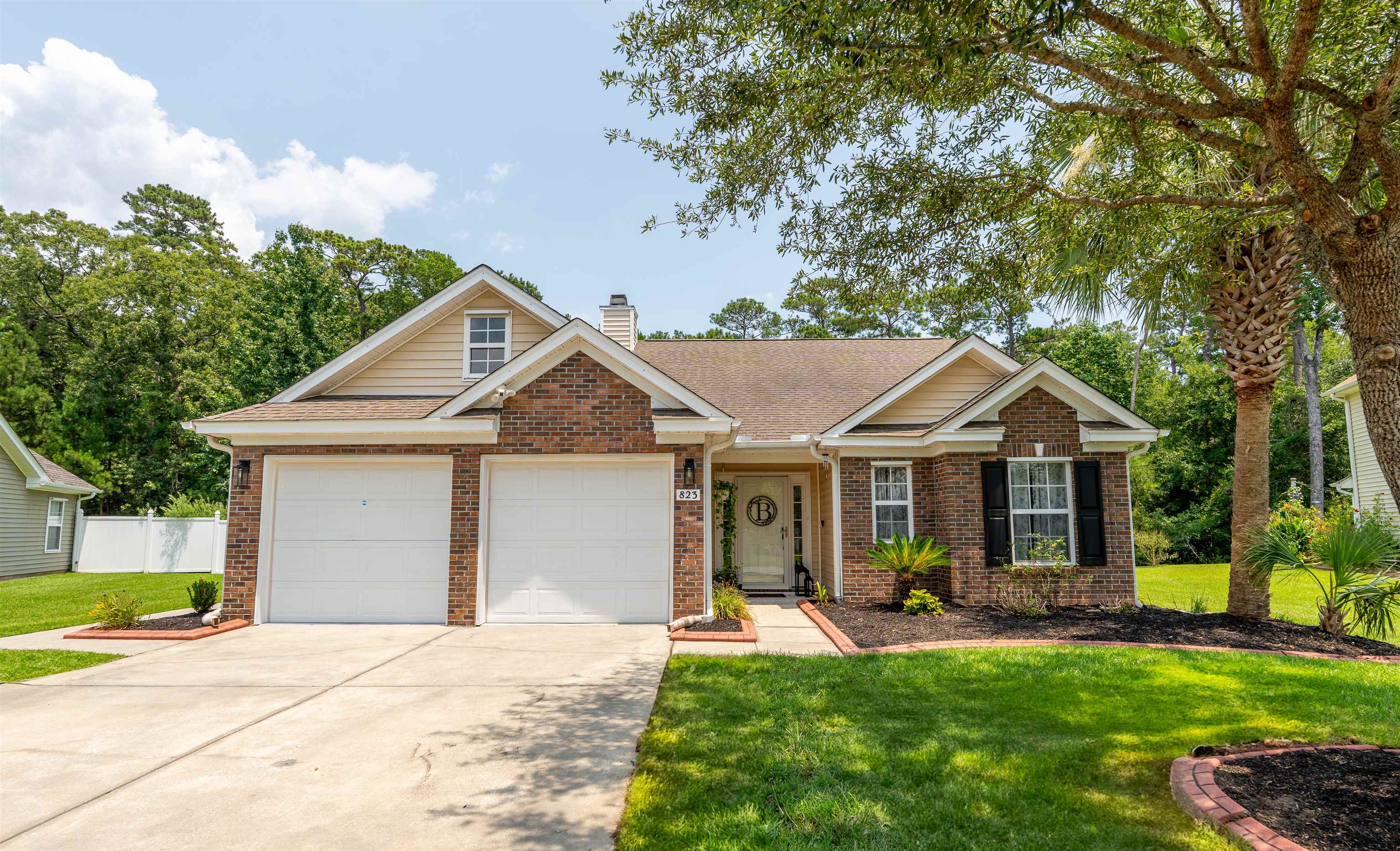 823 Riverward Dr. Property Photo 1