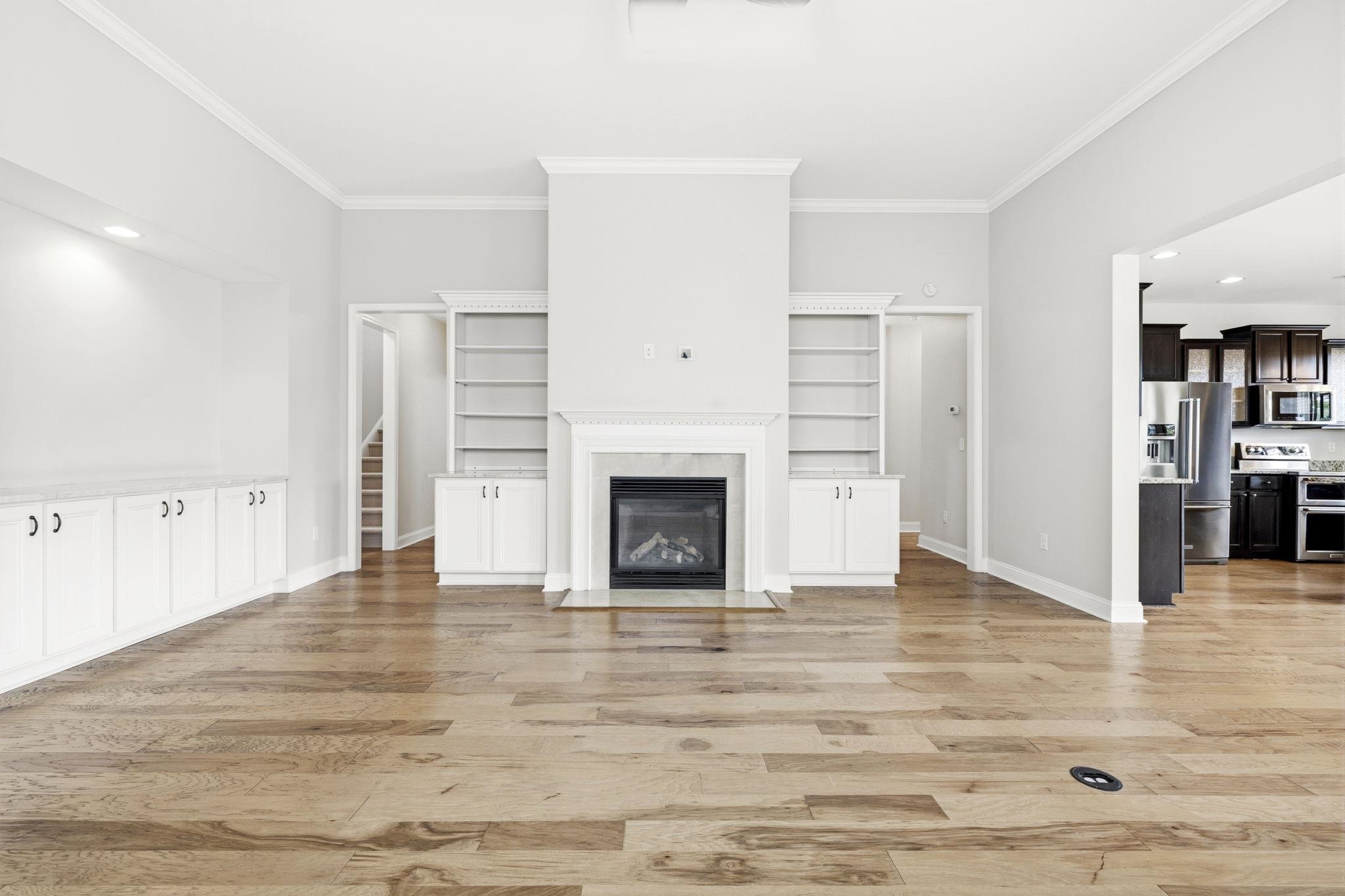 2027 Silverspring Ln. Property Photo 6
