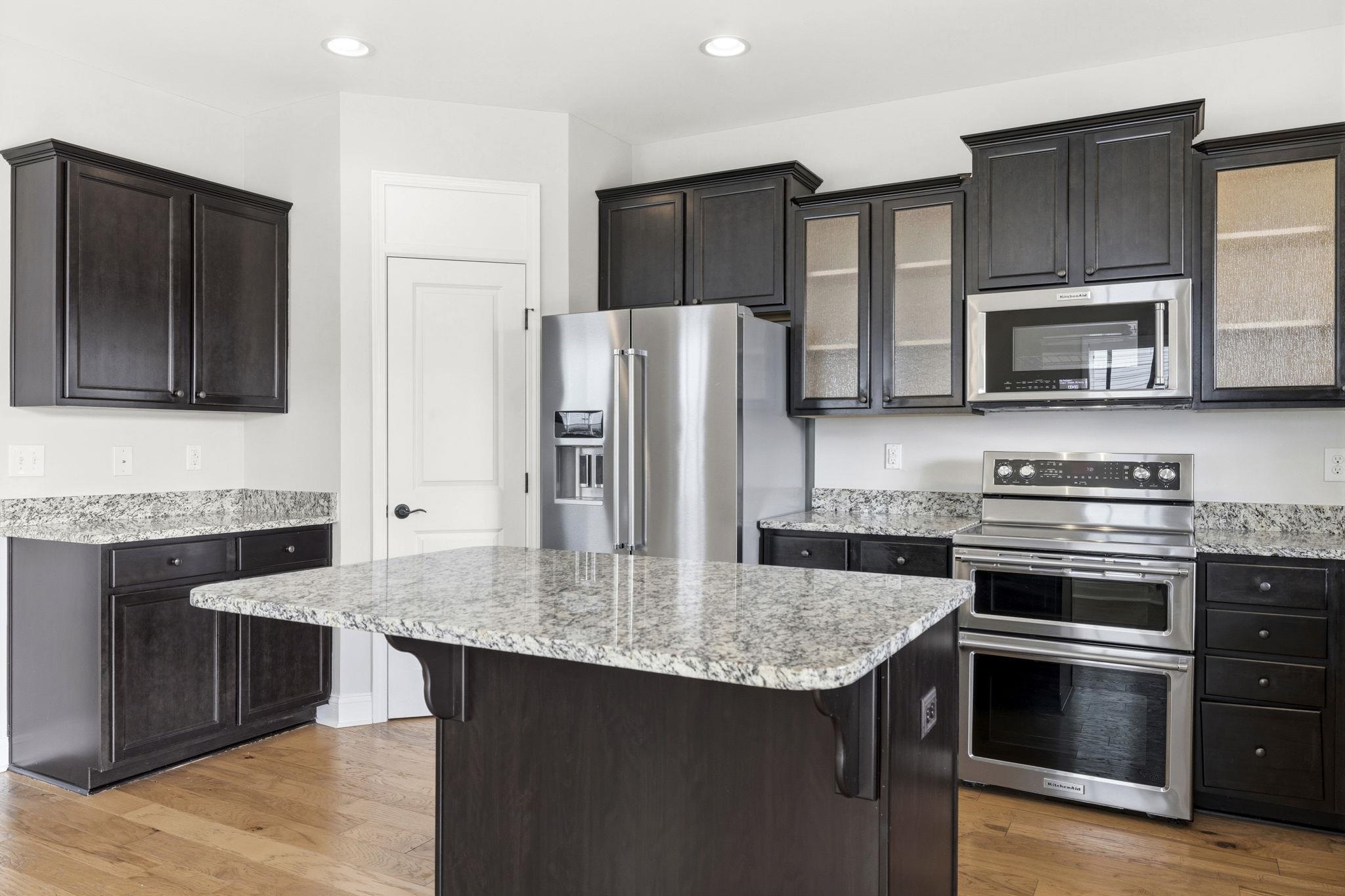 2027 Silverspring Ln. Property Photo 13