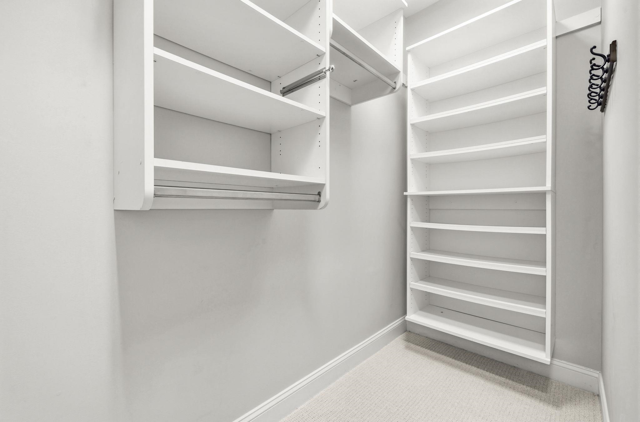 2027 Silverspring Ln. Property Photo 20