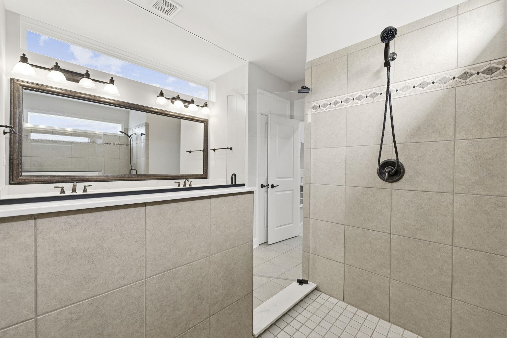 2027 Silverspring Ln. Property Photo 23