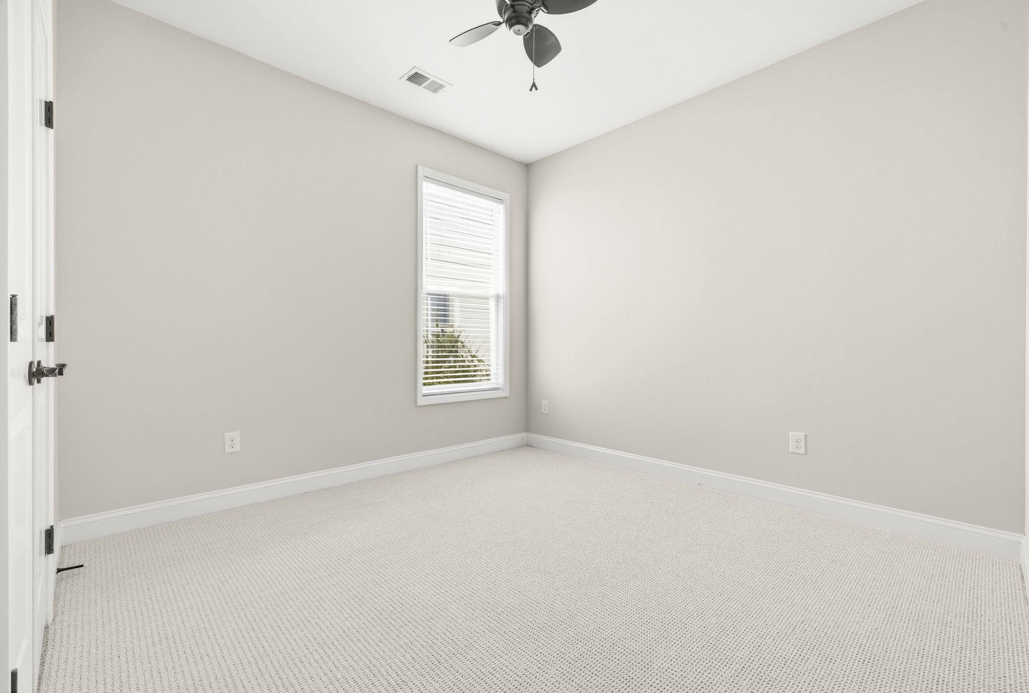 2027 Silverspring Ln. Property Photo 28