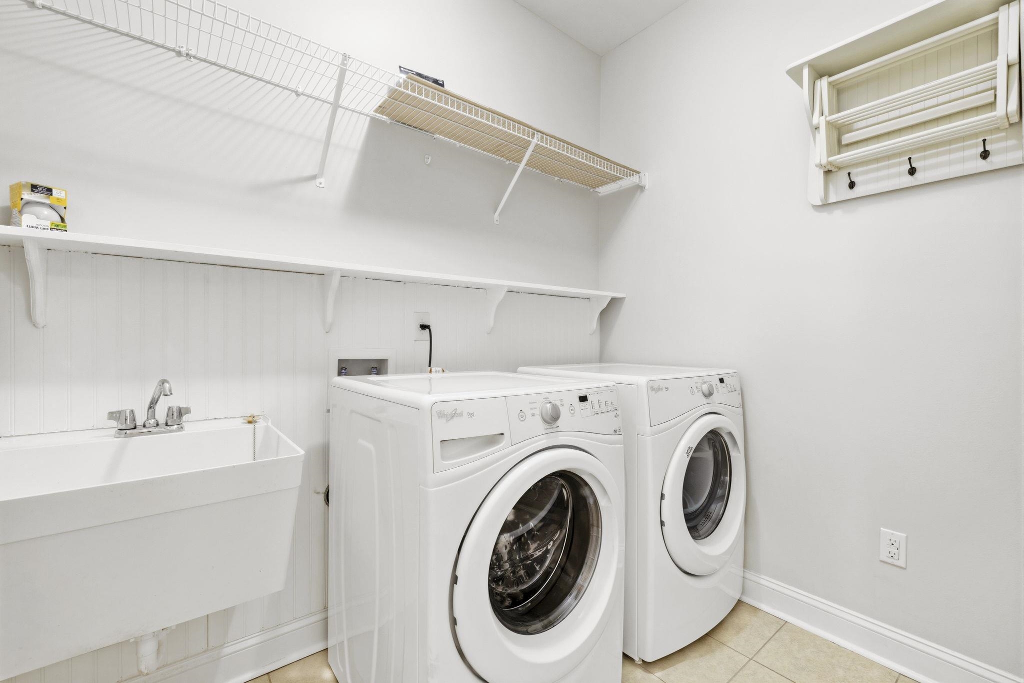 2027 Silverspring Ln. Property Photo 32