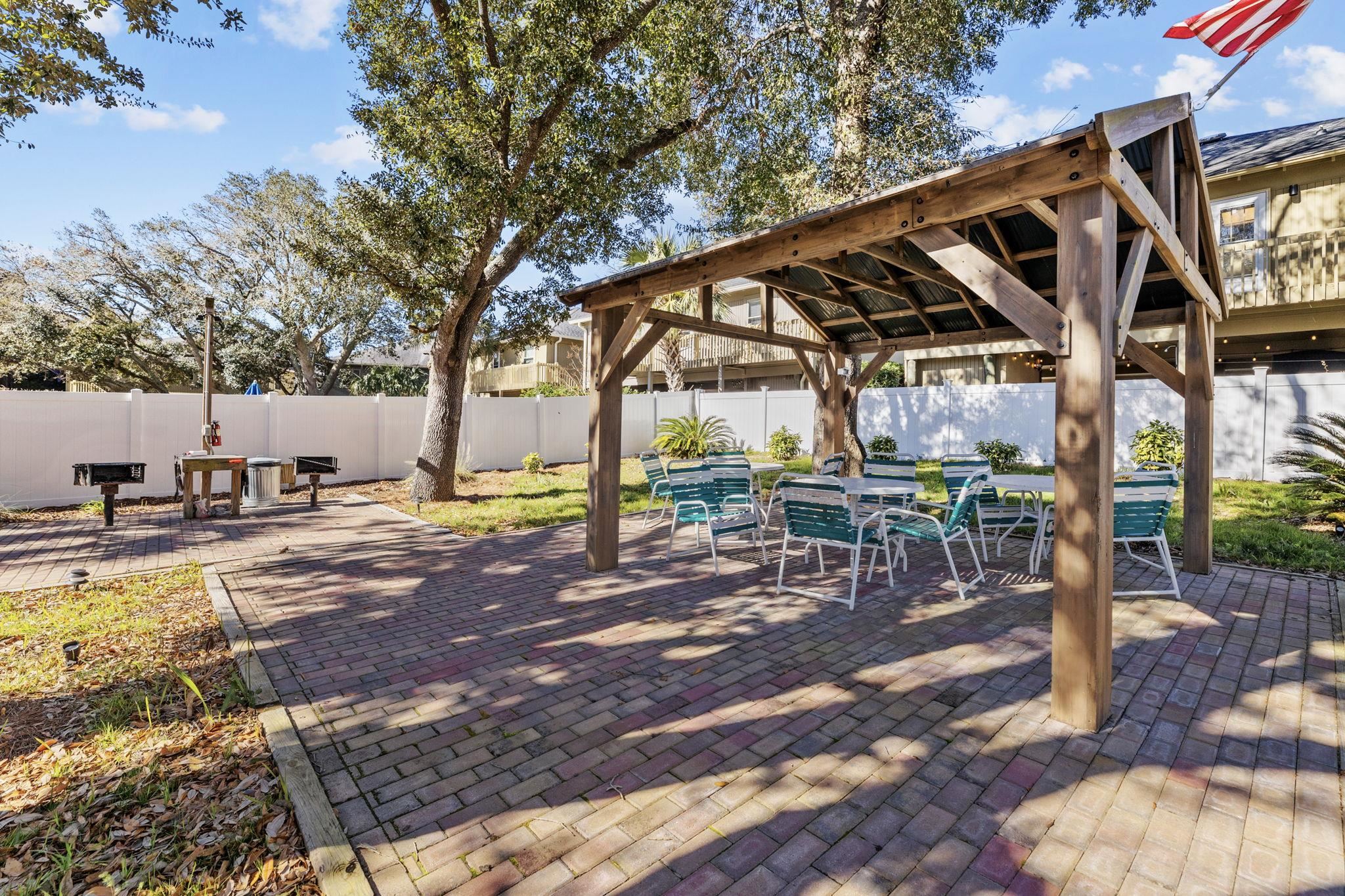 9571 Shore Dr. Property Photo 35