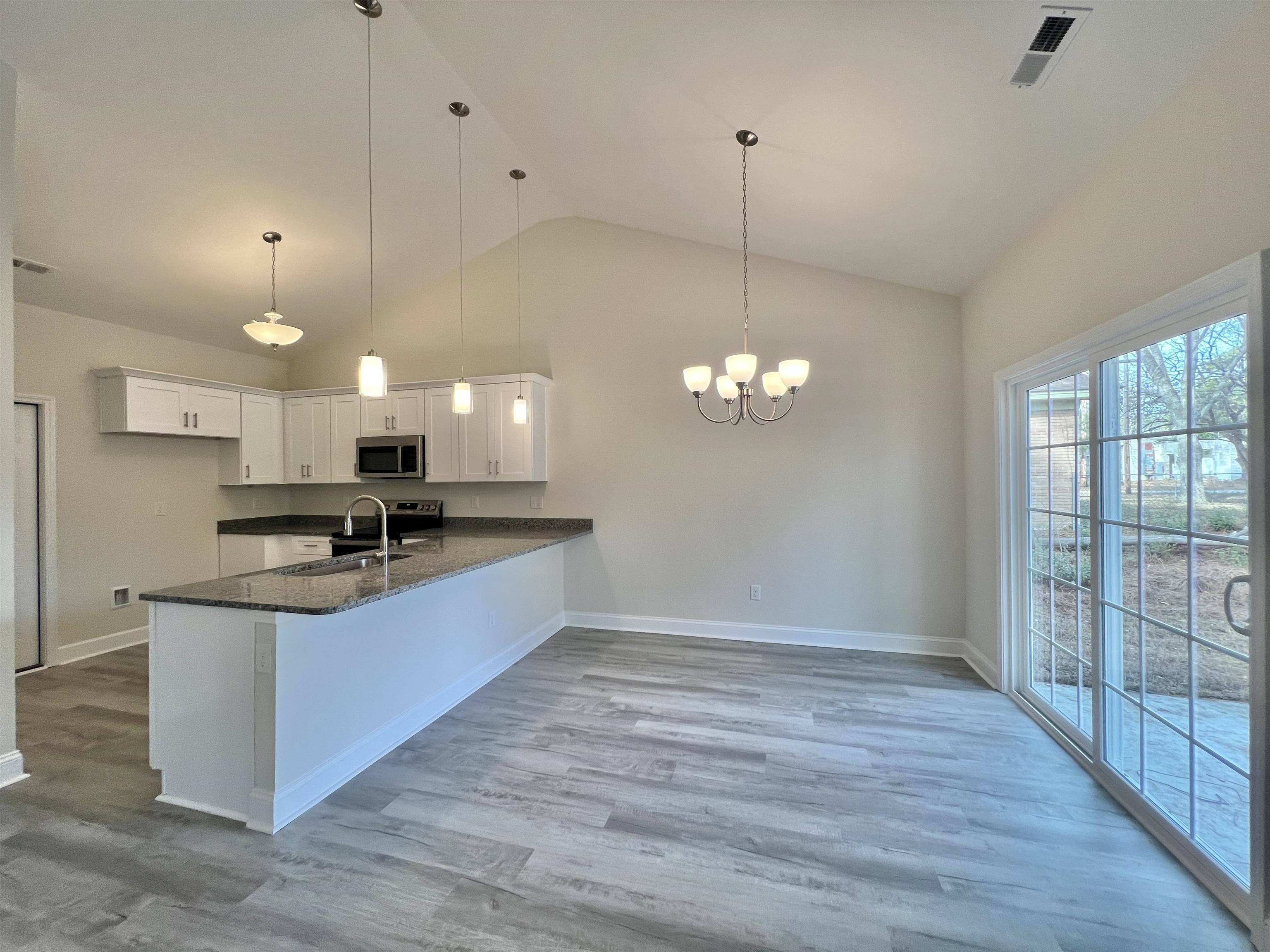 5176 Spring St. Property Photo 2