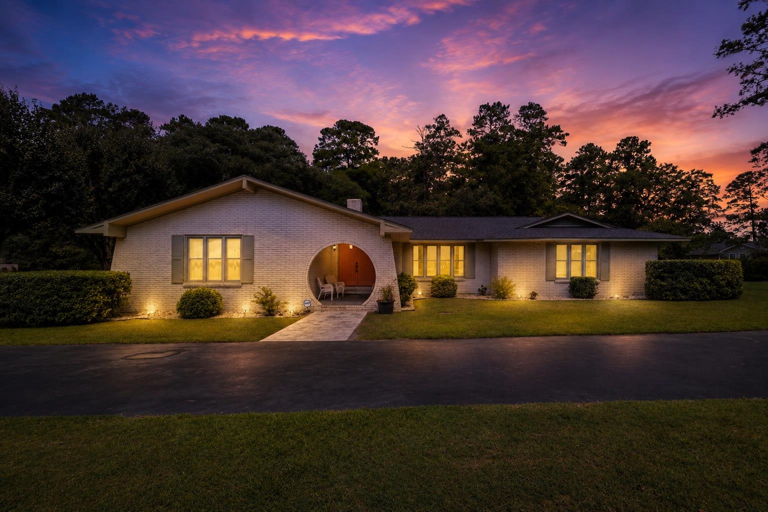 207 Glass Hill Dr. Property Photo 1