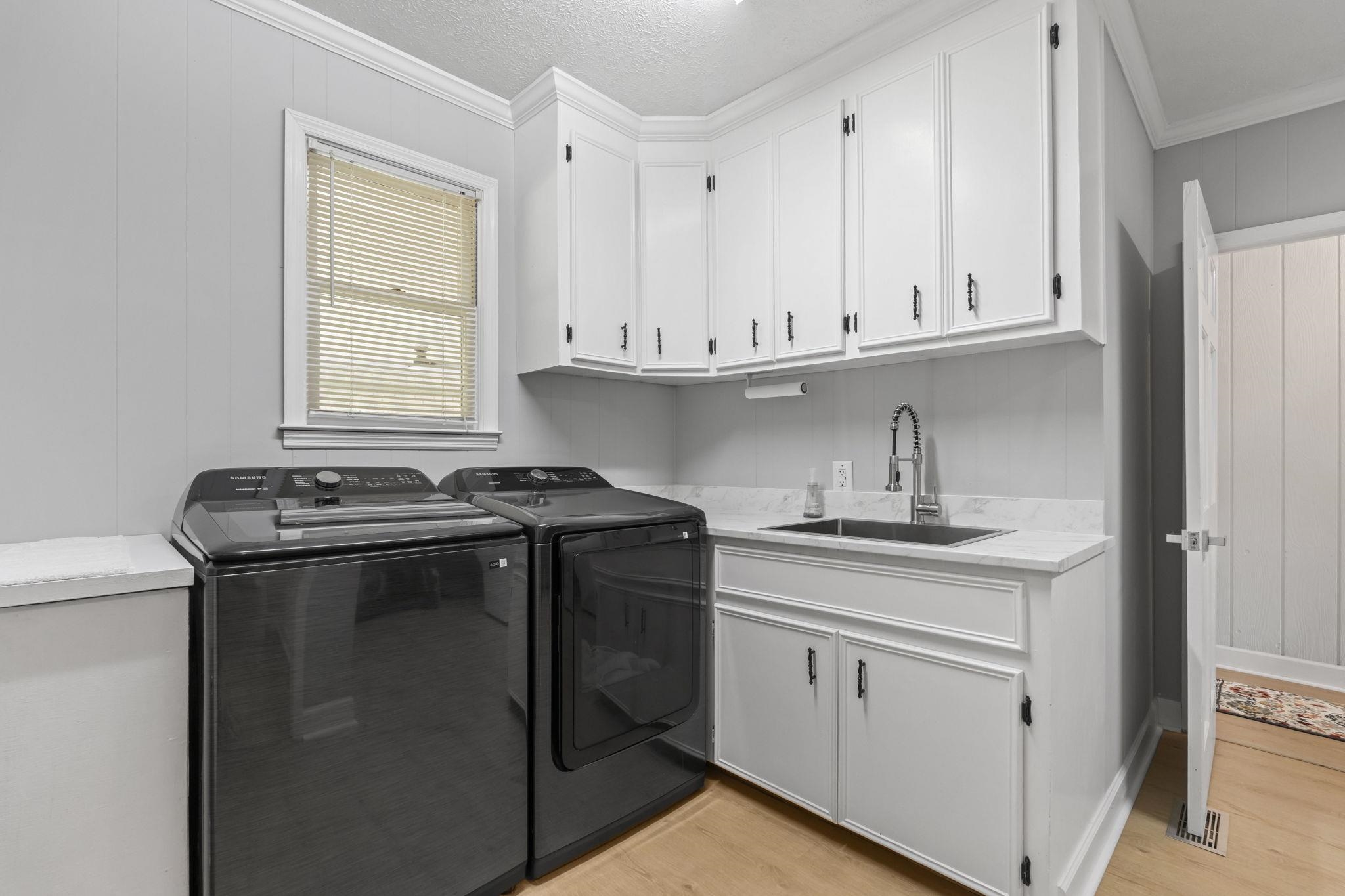 207 Glass Hill Dr. Property Photo 32