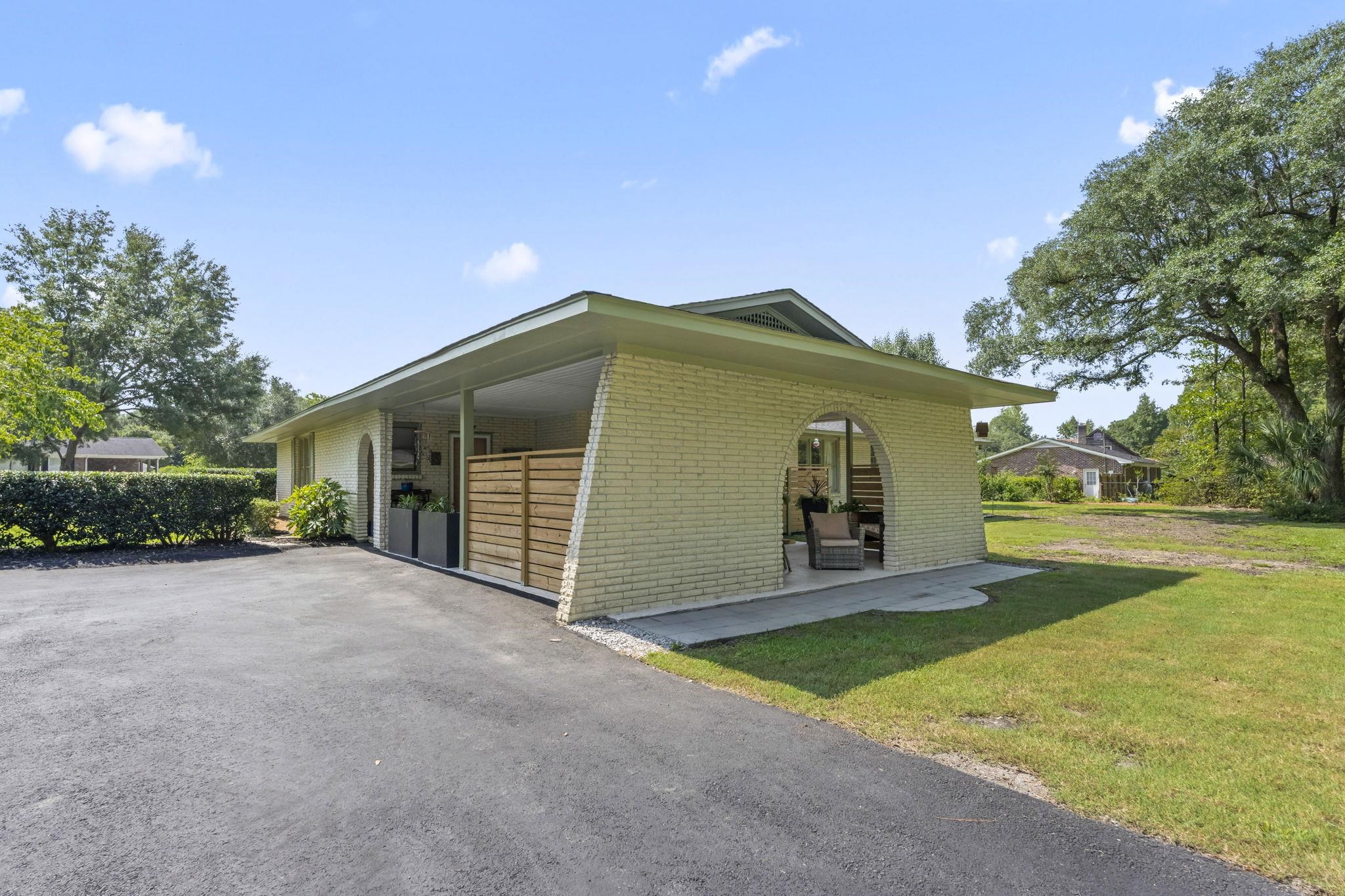 207 Glass Hill Dr. Property Photo 43