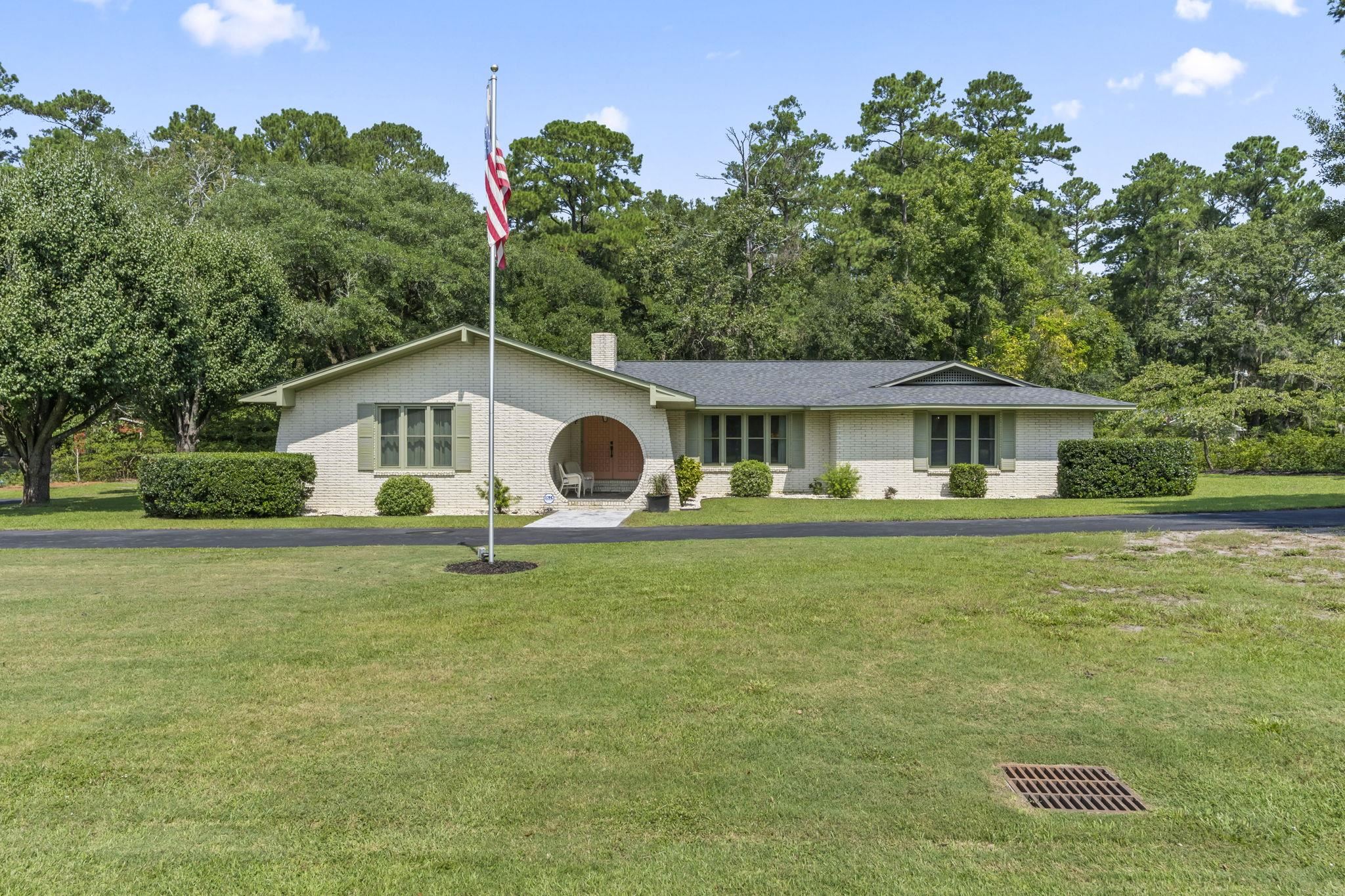 207 Glass Hill Dr. Property Photo 47