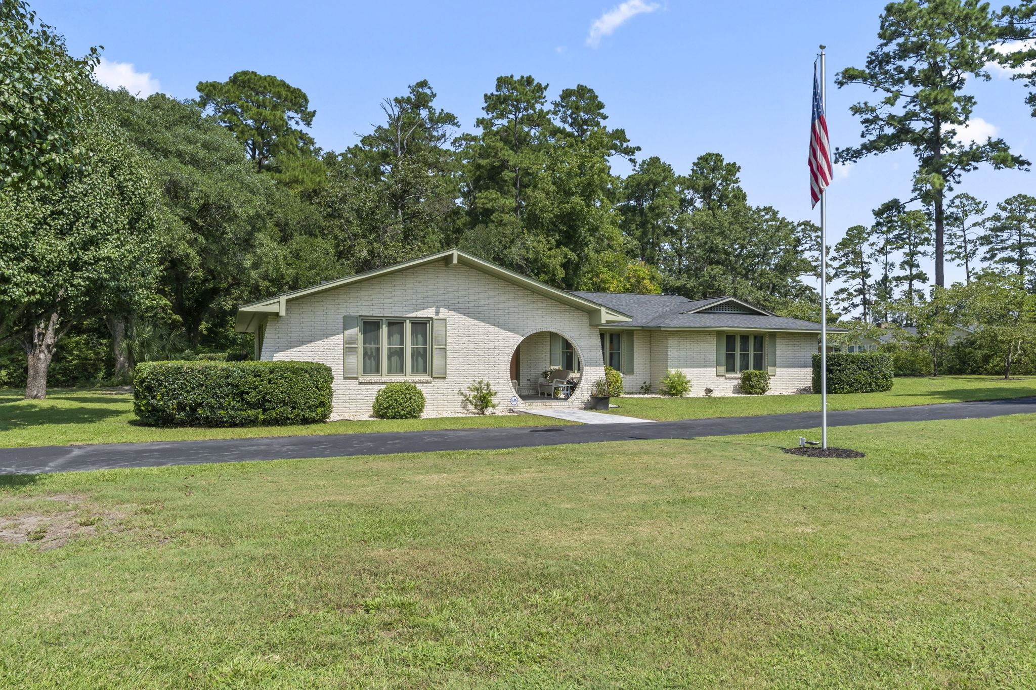 207 Glass Hill Dr. Property Photo 48