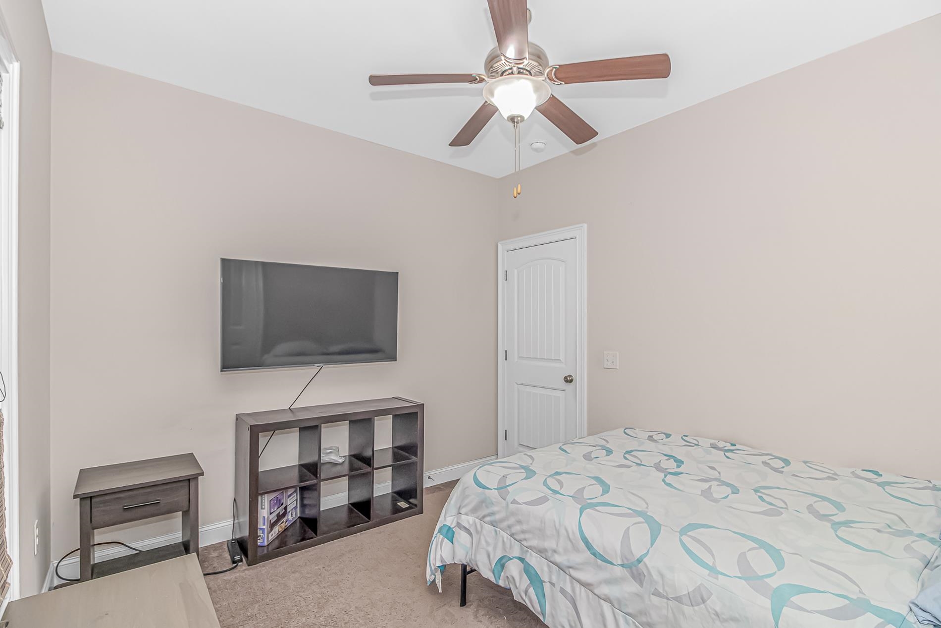 1010 Napa Ct. Property Photo 12