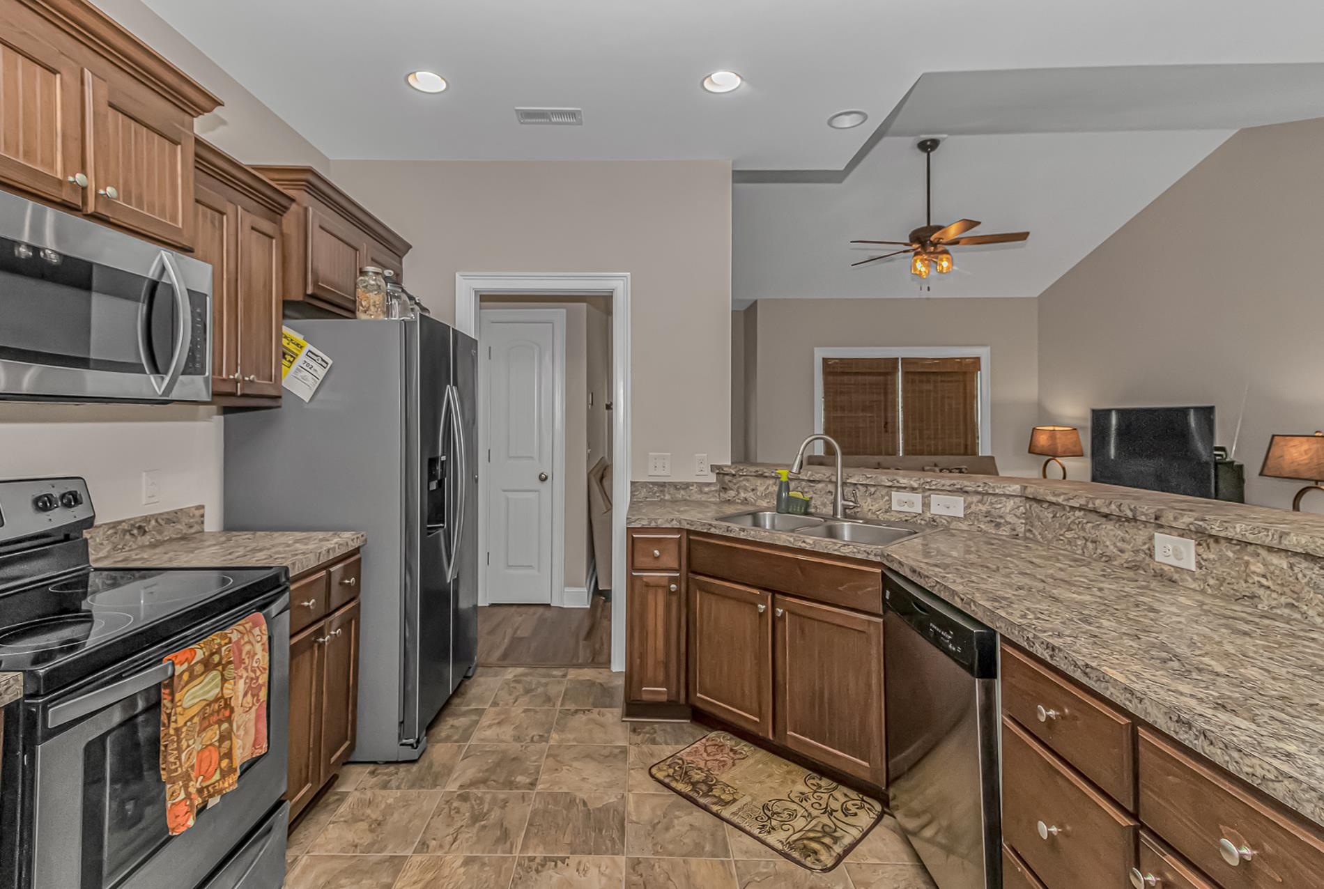 1010 Napa Ct. Property Photo 15