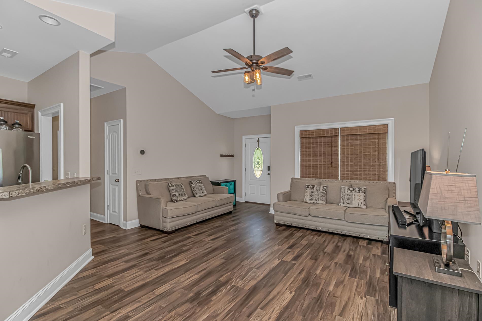 1010 Napa Ct. Property Photo 35