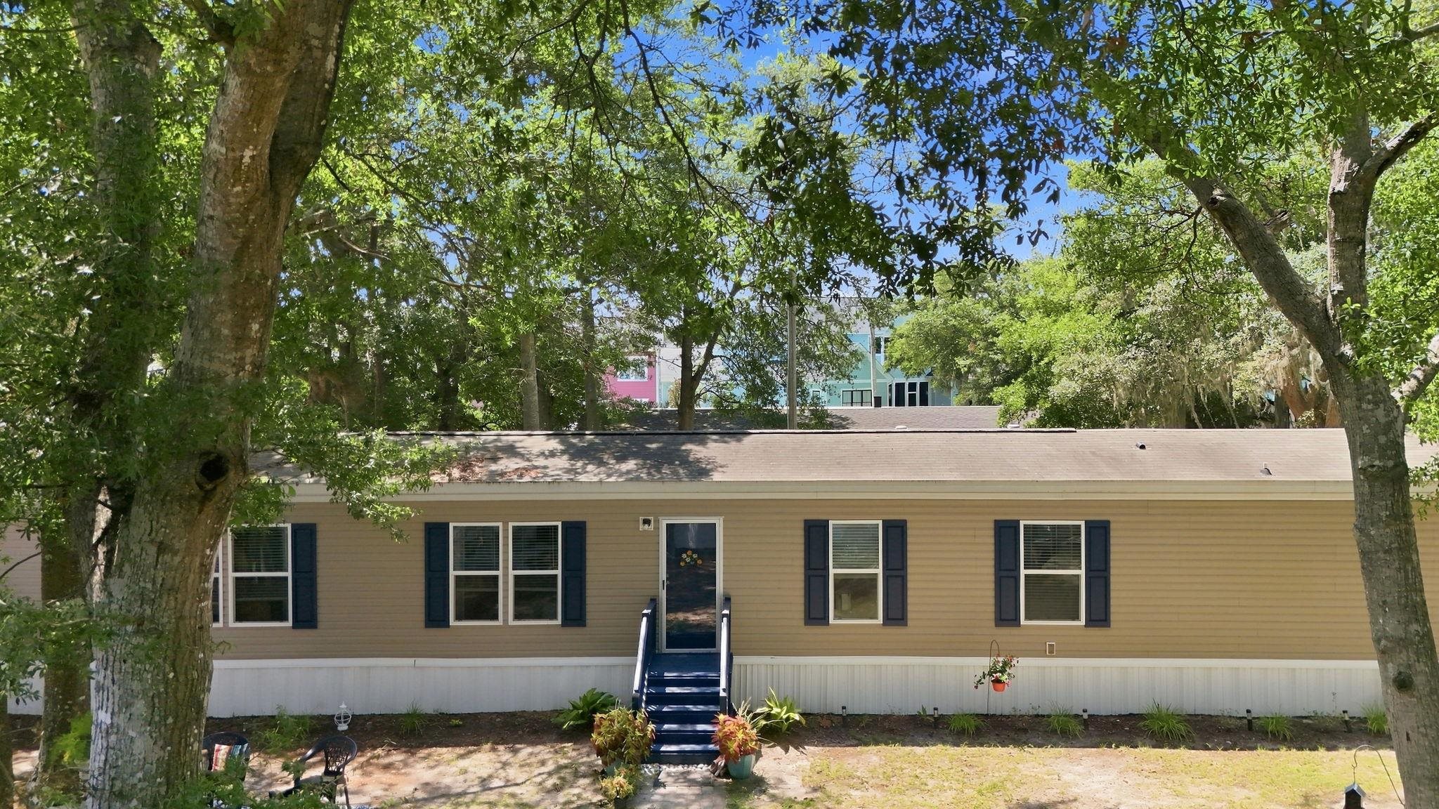 4504 Mallard St. Property Photo 2
