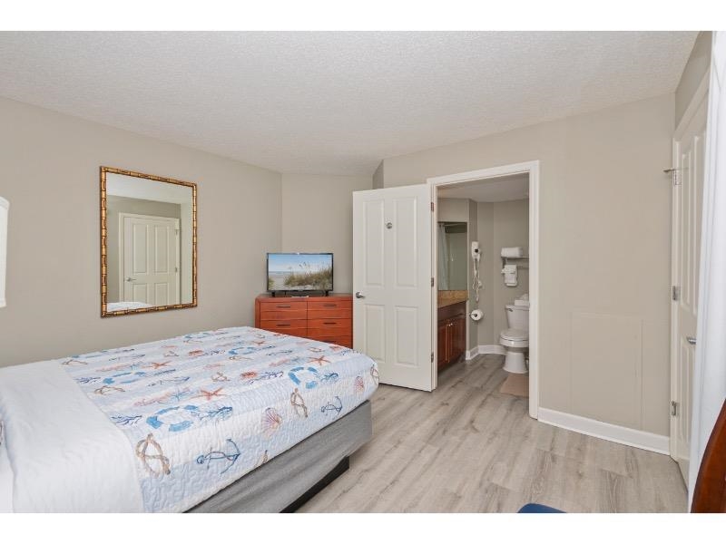 5200 Ocean Blvd. N Property Photo 28