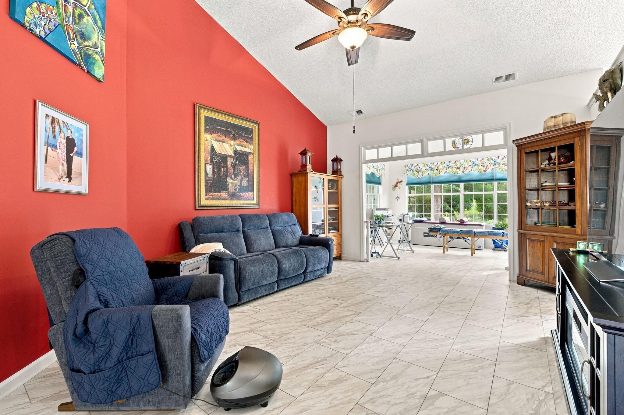 1207 Loblolly Ln. Property Photo 12