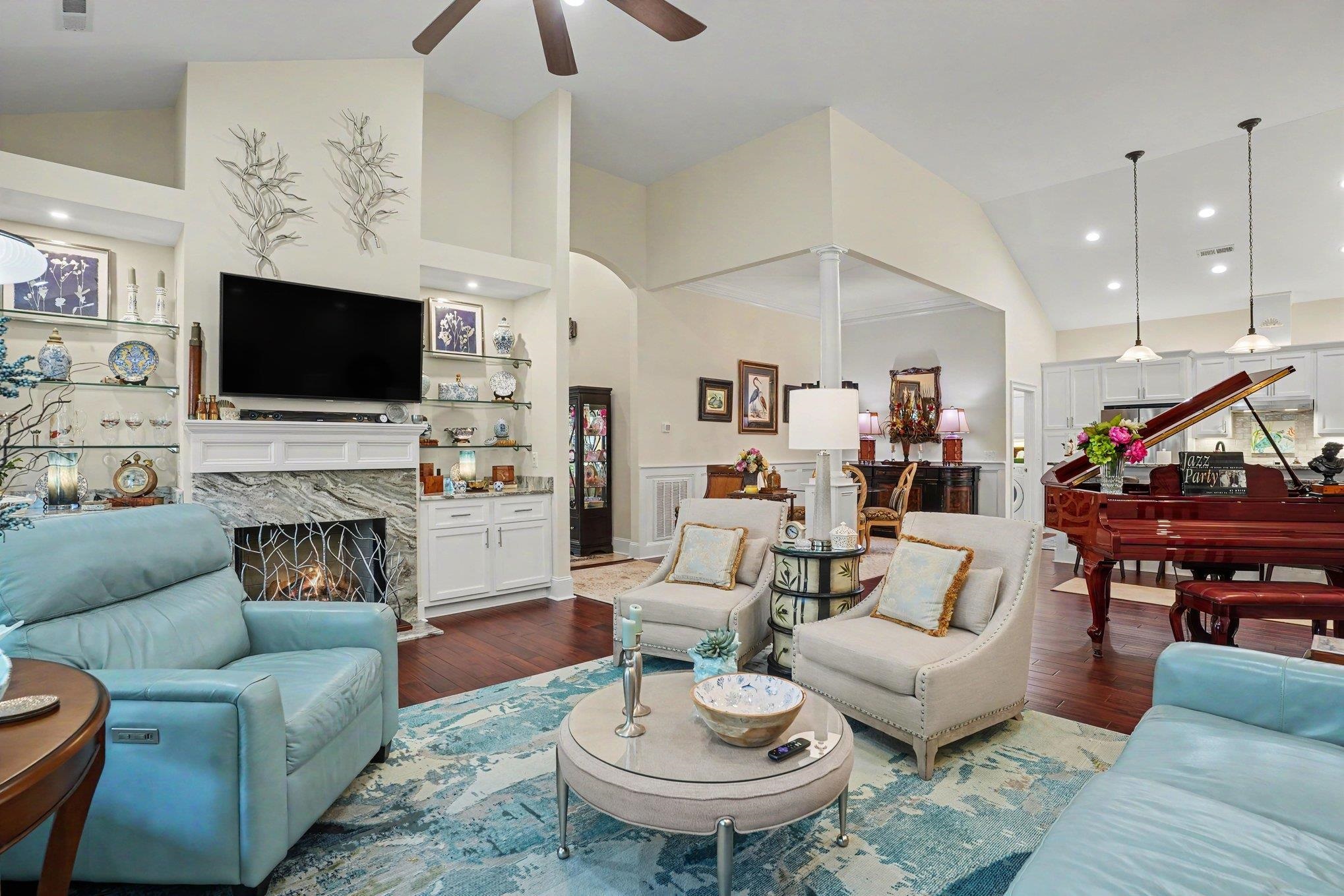 217 Waterfall Circle Property Photo 6