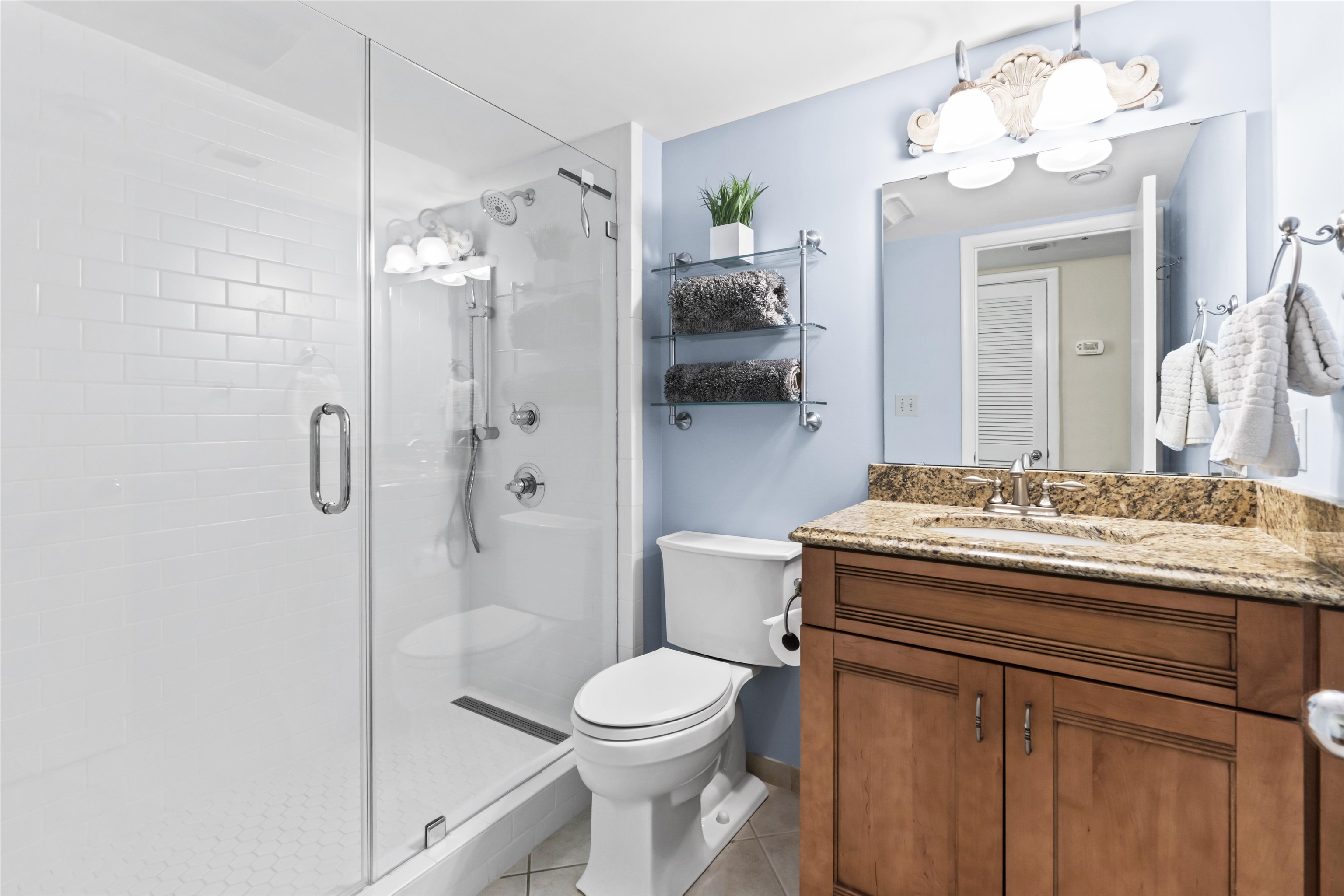 9840 Queensway Blvd. Property Photo 17