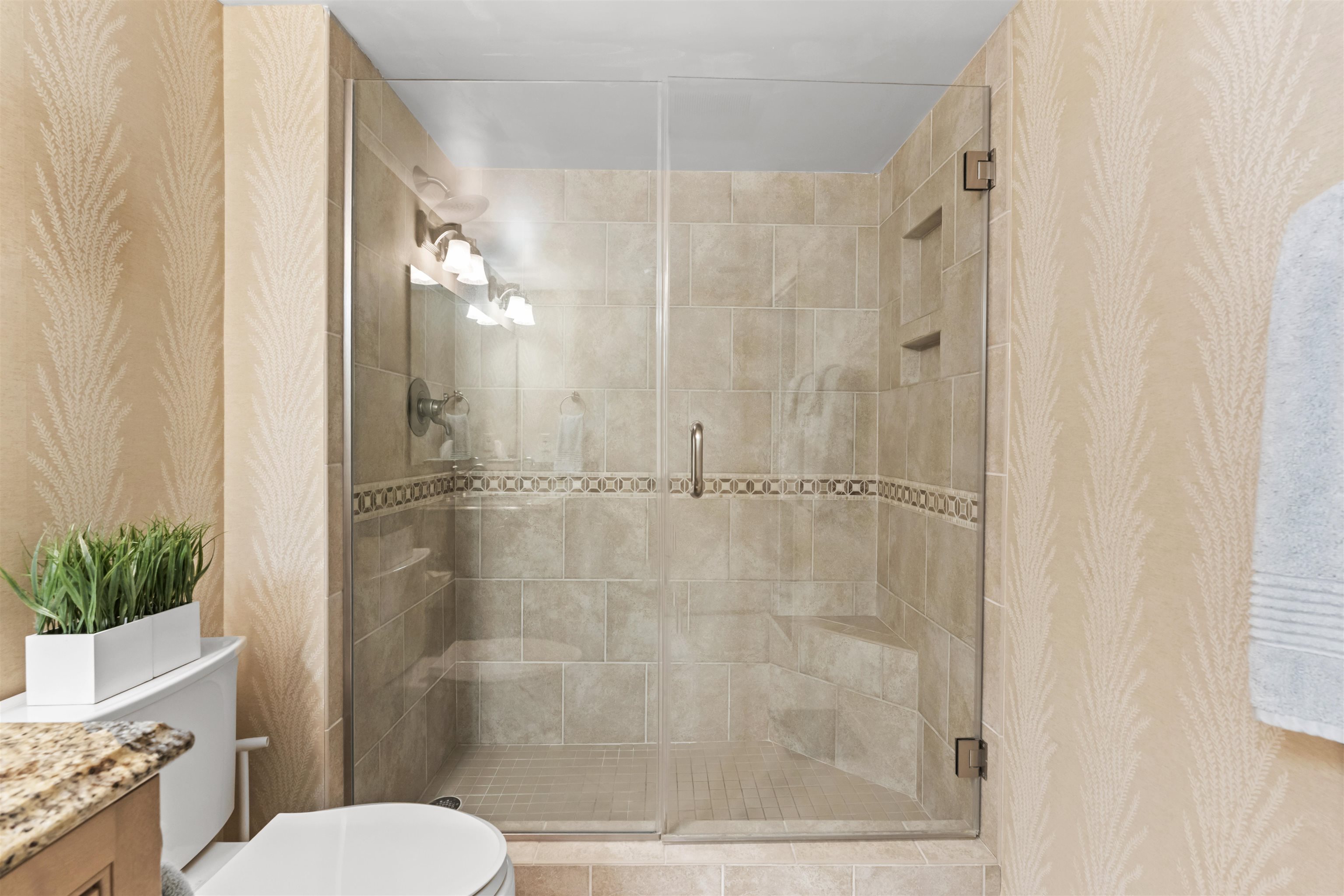 9840 Queensway Blvd. Property Photo 27