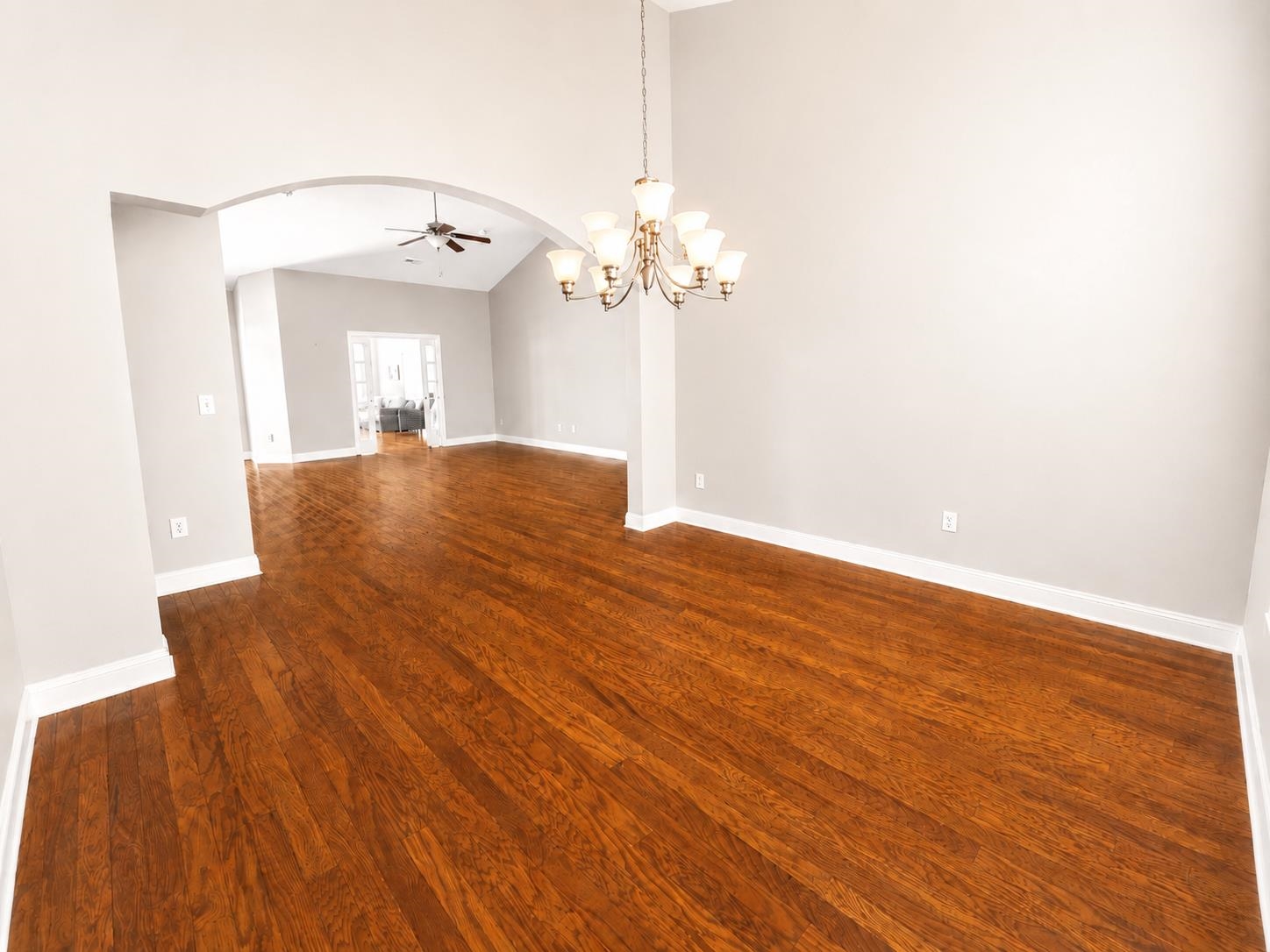 9181 Abingdon Dr. Property Photo 6