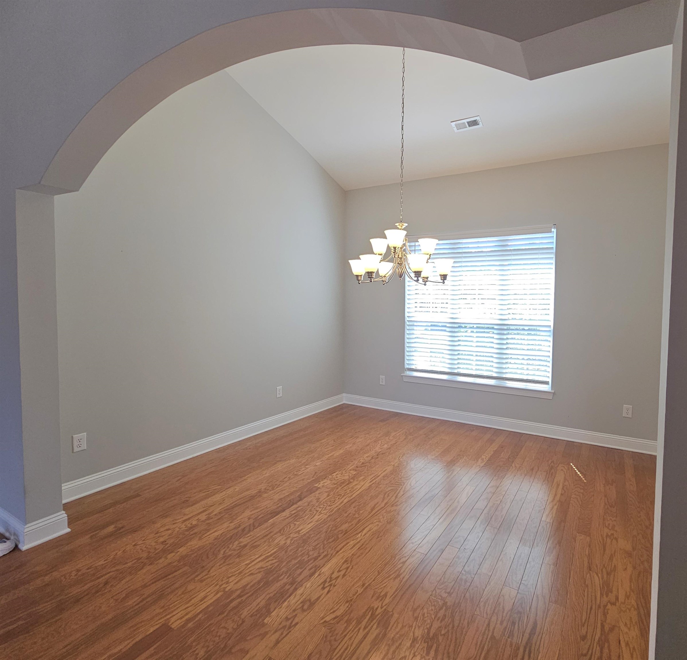 9181 Abingdon Dr. Property Photo 7
