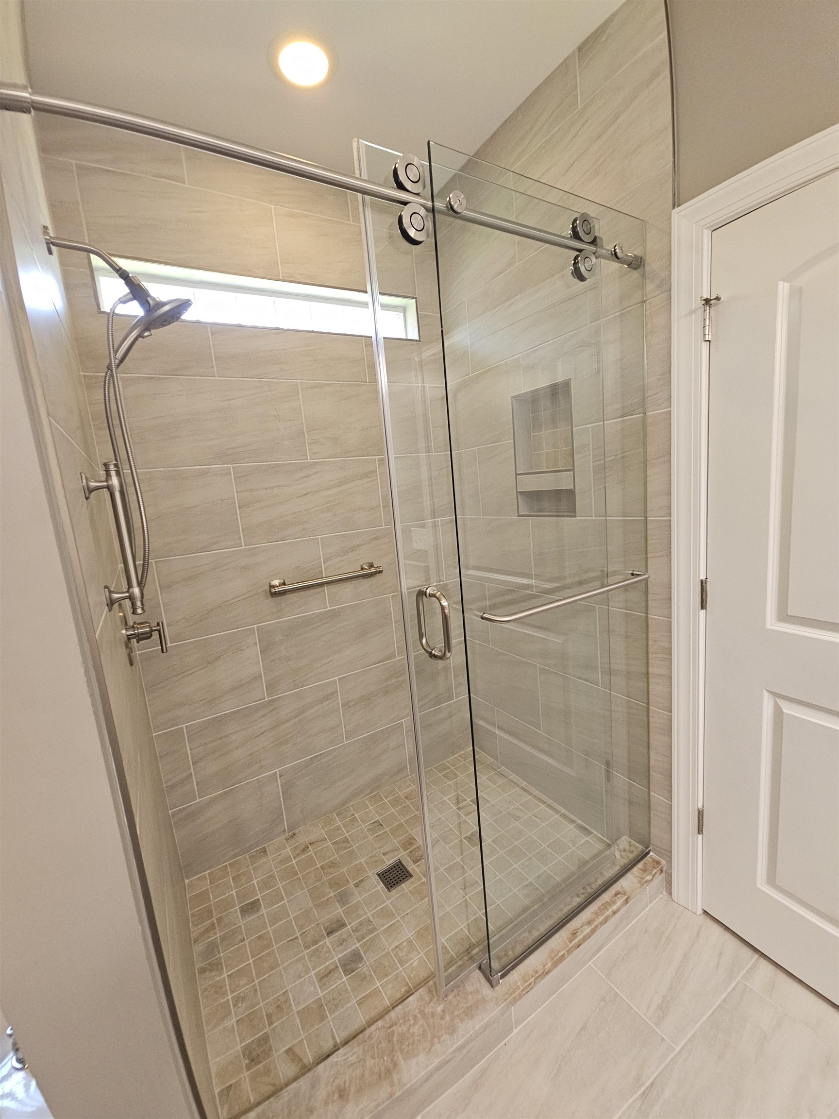 9181 Abingdon Dr. Property Photo 15