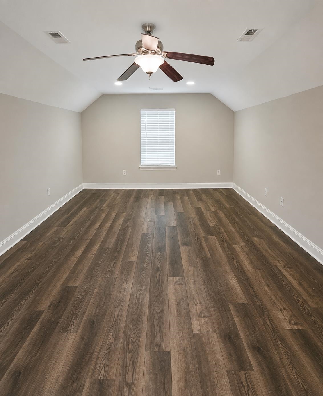 9181 Abingdon Dr. Property Photo 27