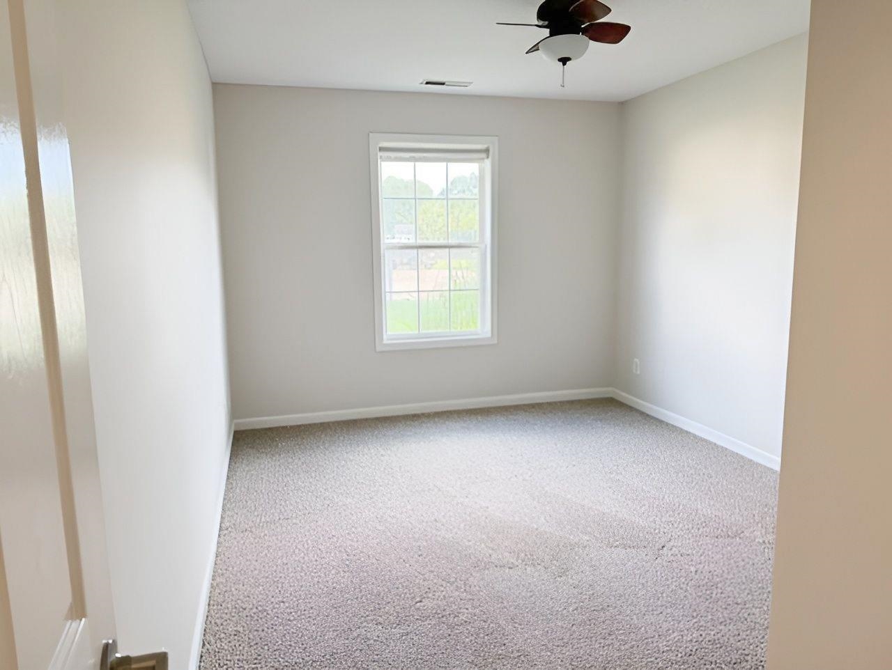 323 Kildare Ct. Property Photo 9