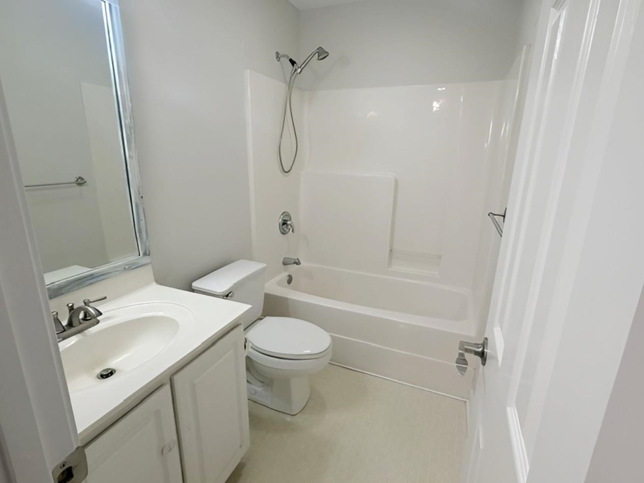 323 Kildare Ct. Property Photo 11