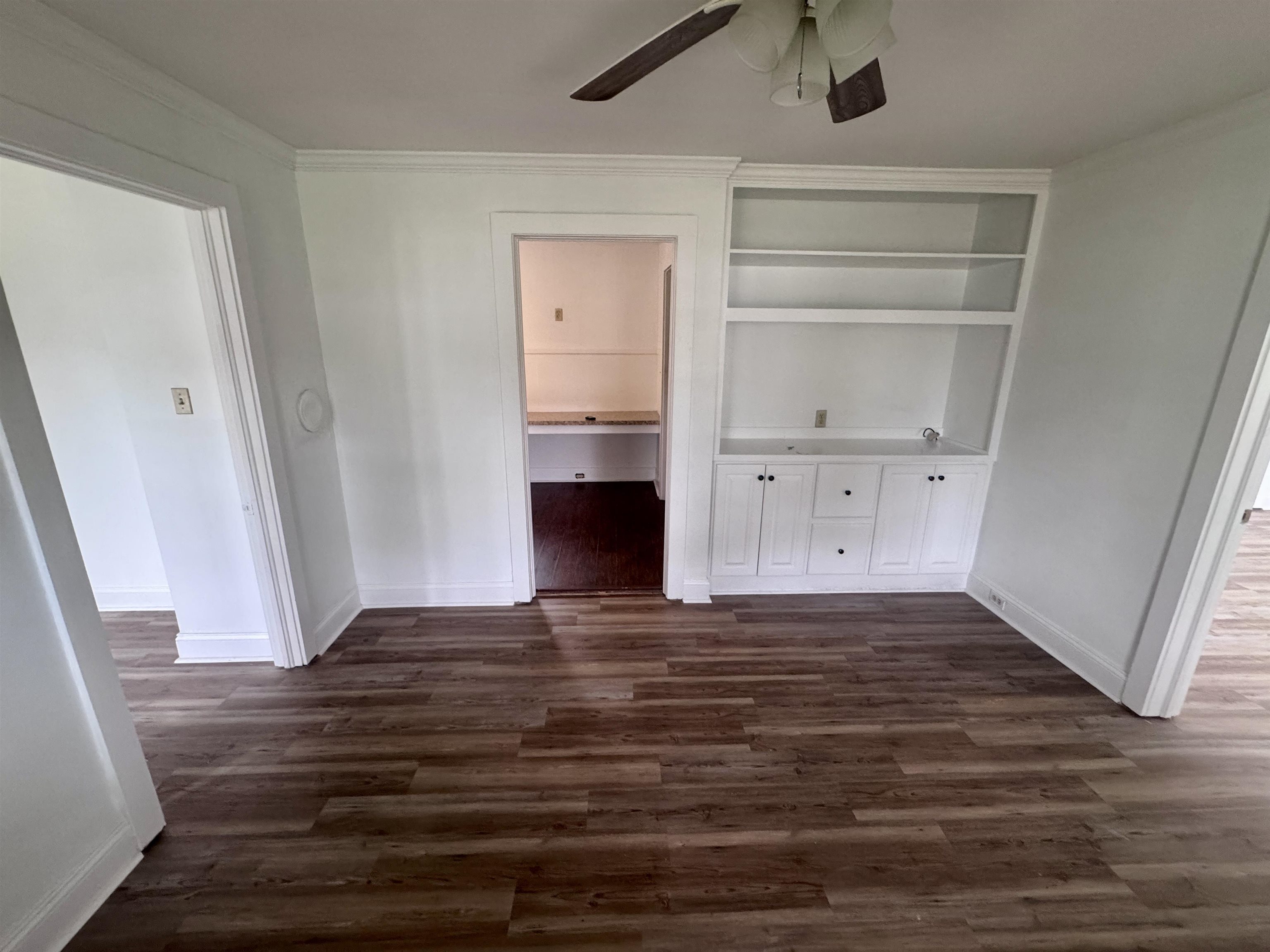 103 E Elmwood St. Property Photo 14