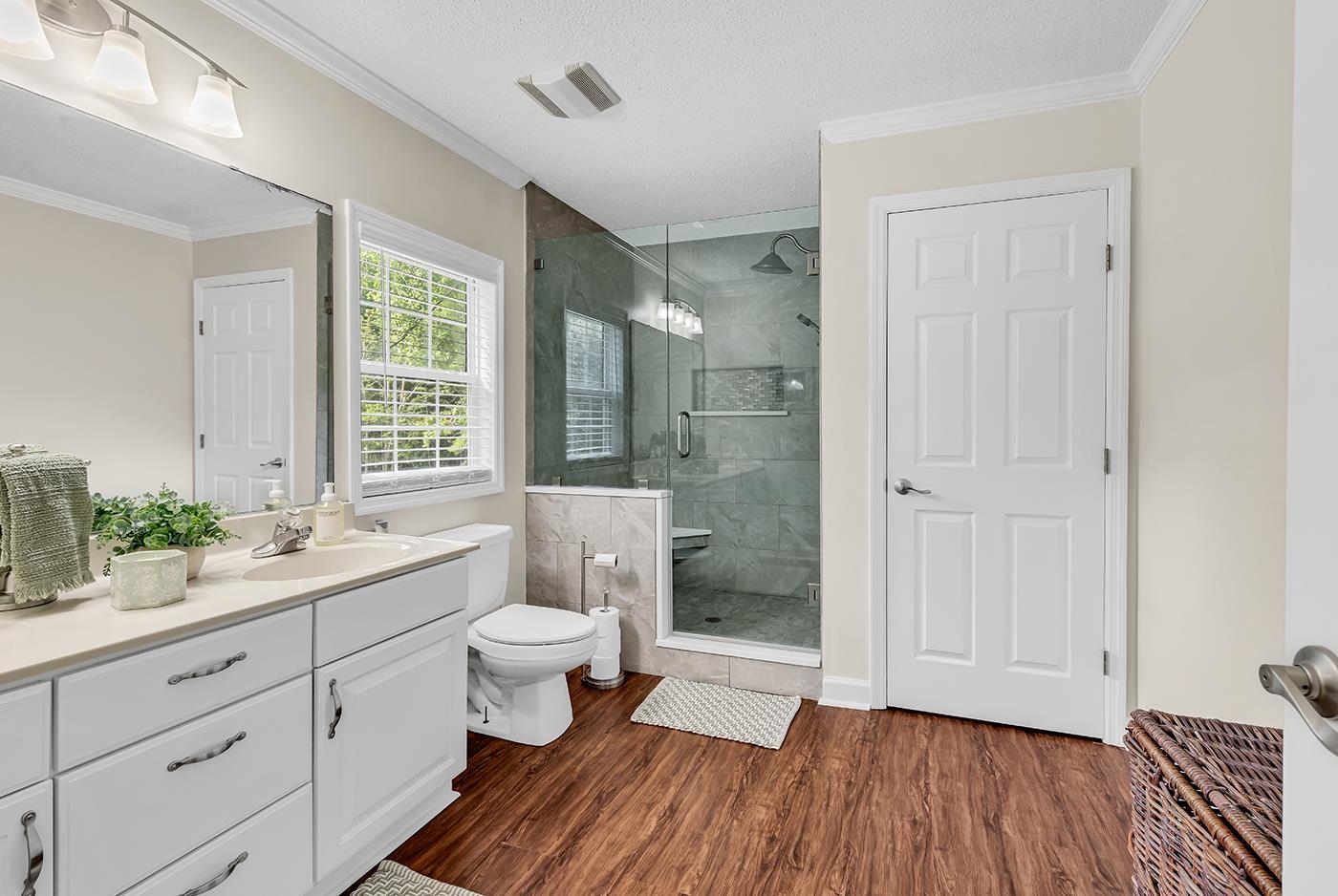 2079 Lees Landing Circle Property Photo 3