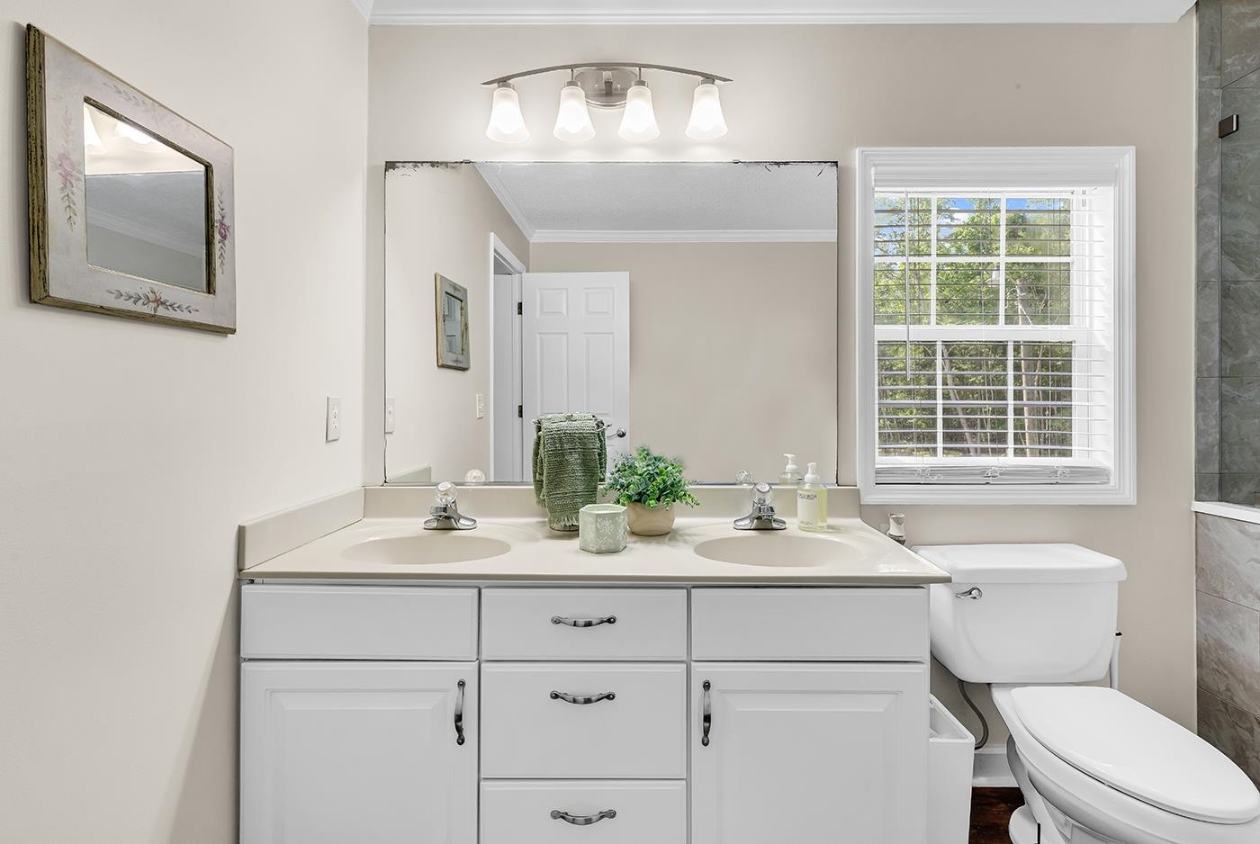 2079 Lees Landing Circle Property Photo 4