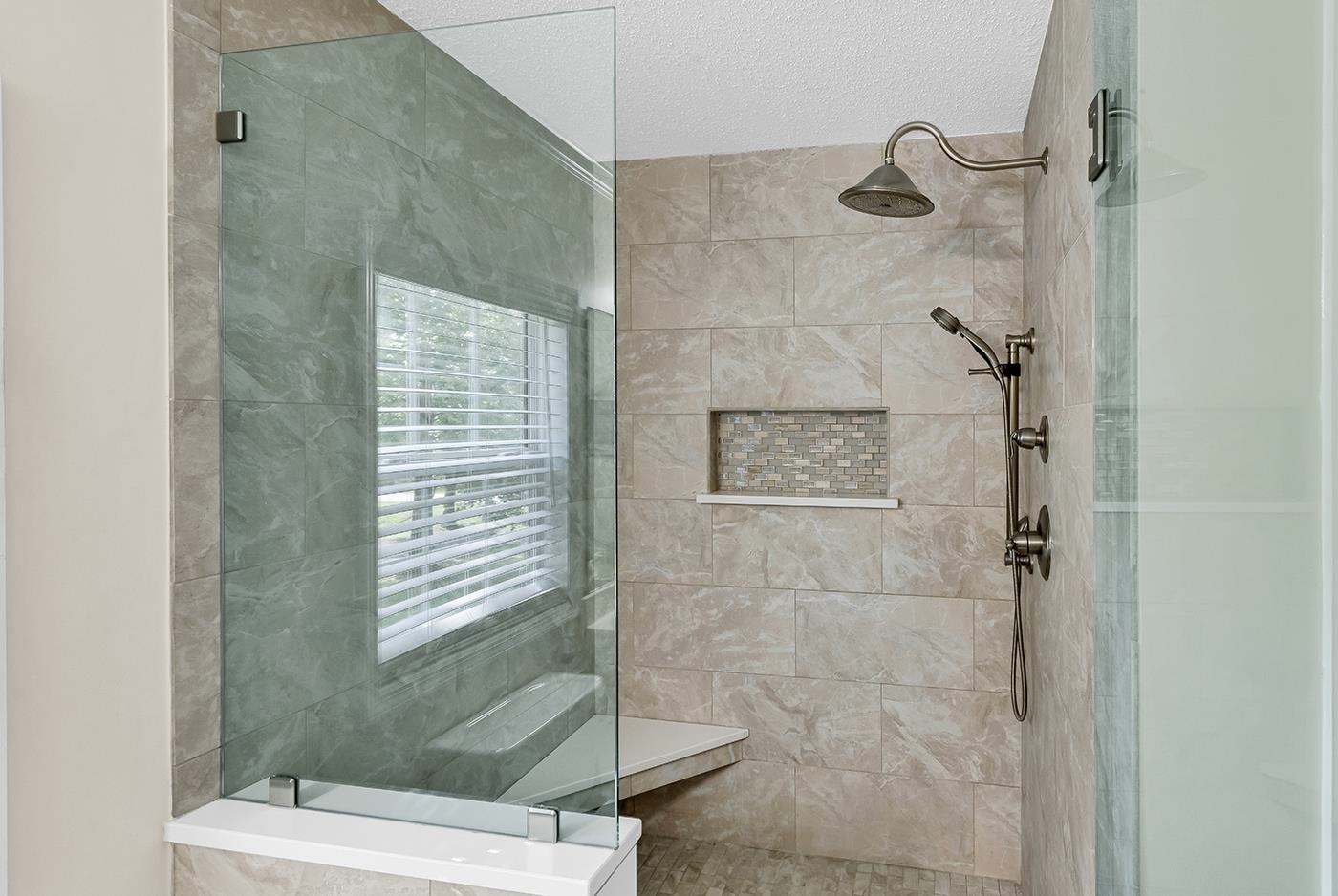 2079 Lees Landing Circle Property Photo 6