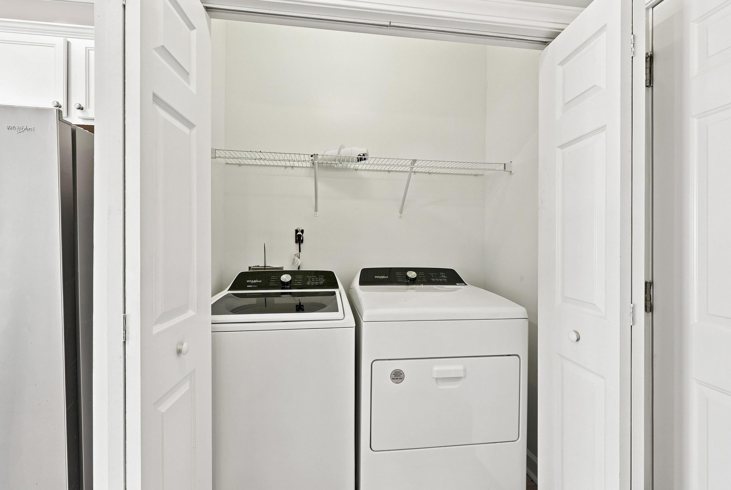 1025 Fairway Ln. Property Photo 14