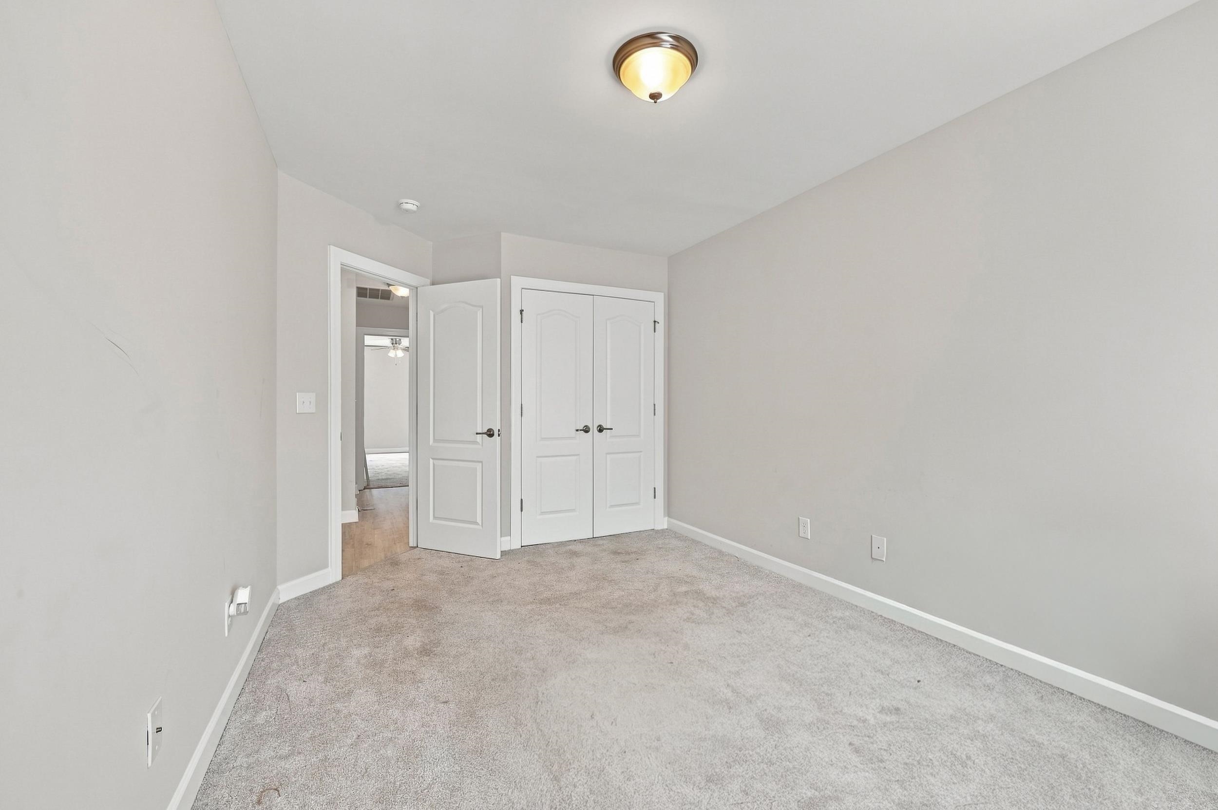 1025 Fairway Ln. Property Photo 21