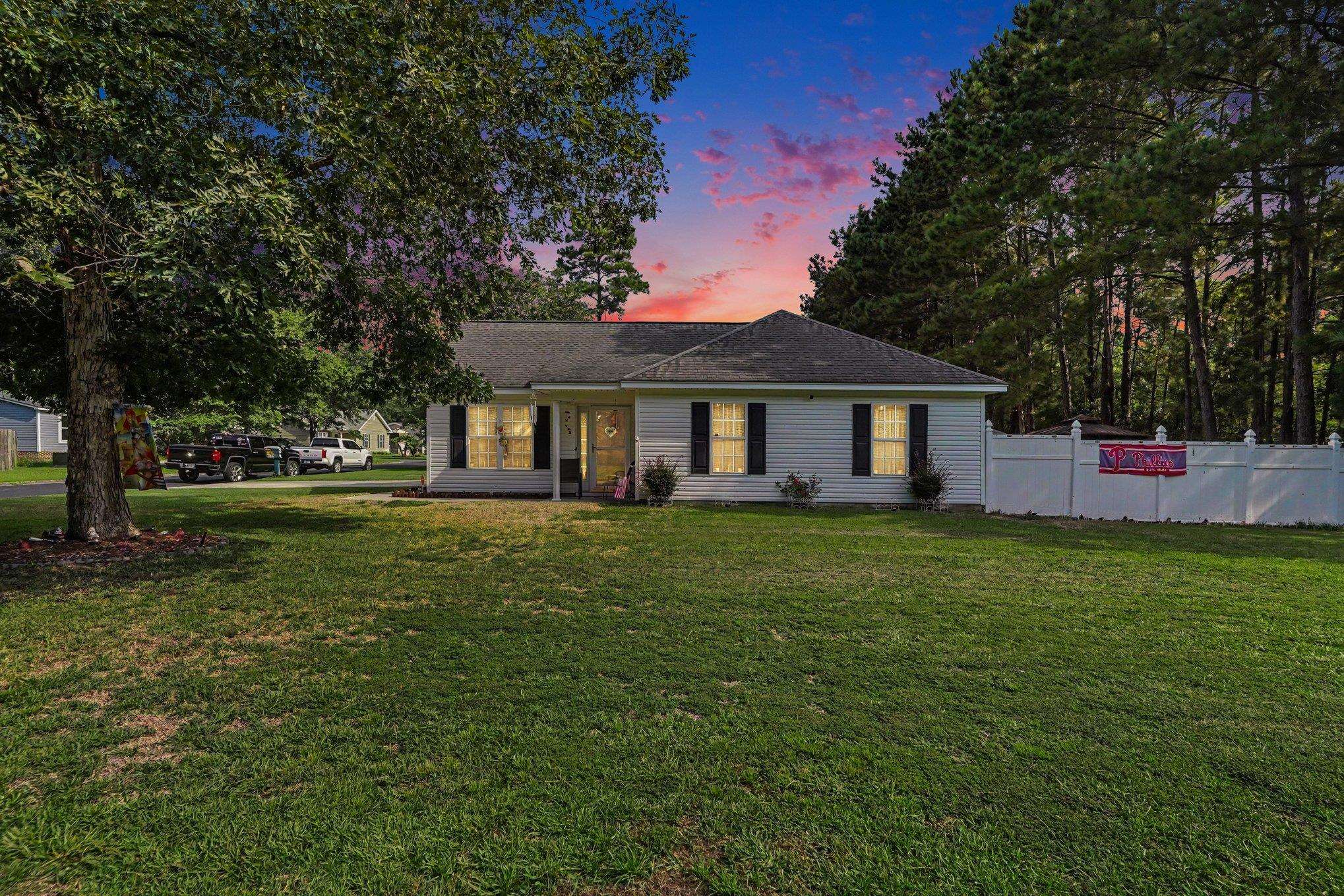 3002 Denine Dr. Property Photo 1