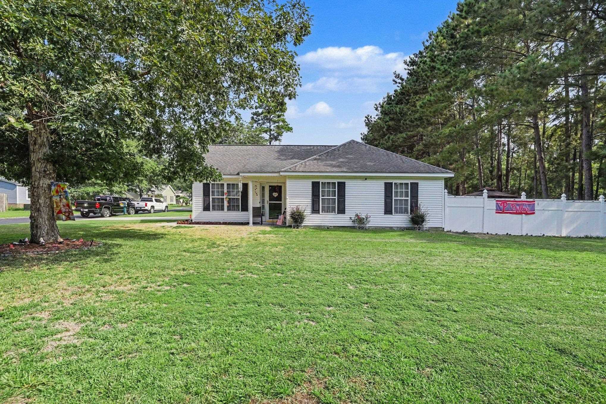 3002 Denine Dr. Property Photo 2