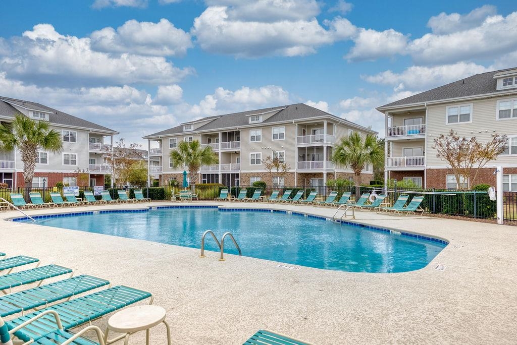 800 Crumpet Ct. Property Photo 4