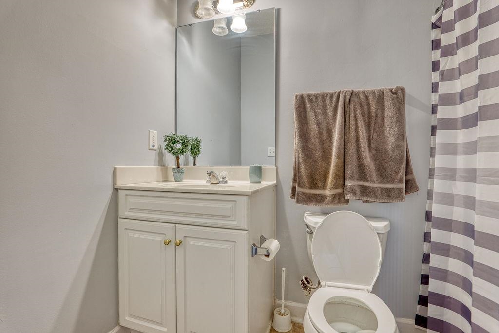 800 Crumpet Ct. Property Photo 14