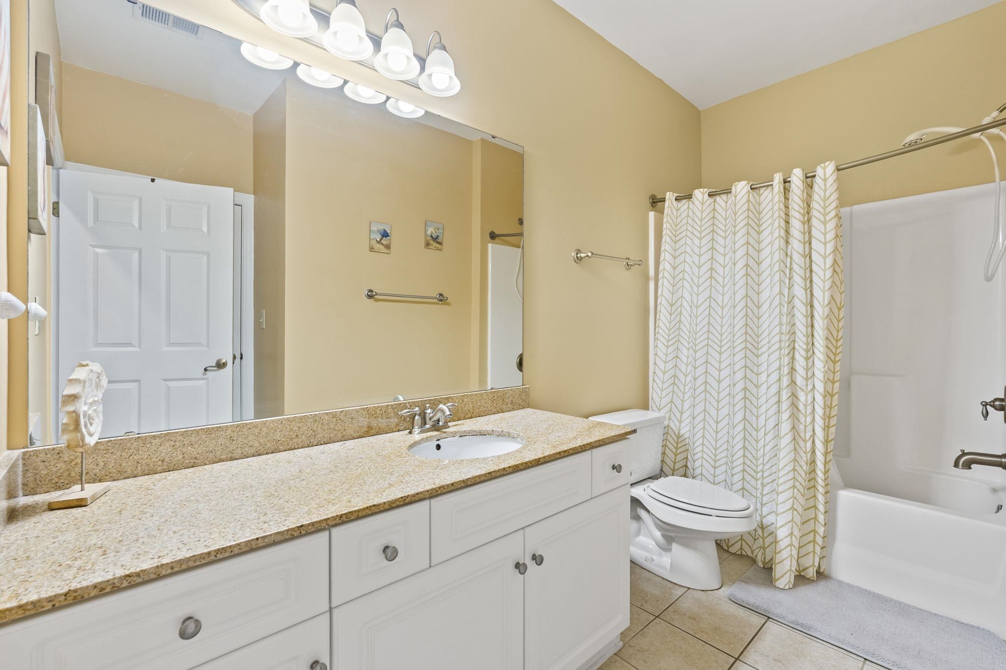 1009 World Tour Blvd. Property Photo 6