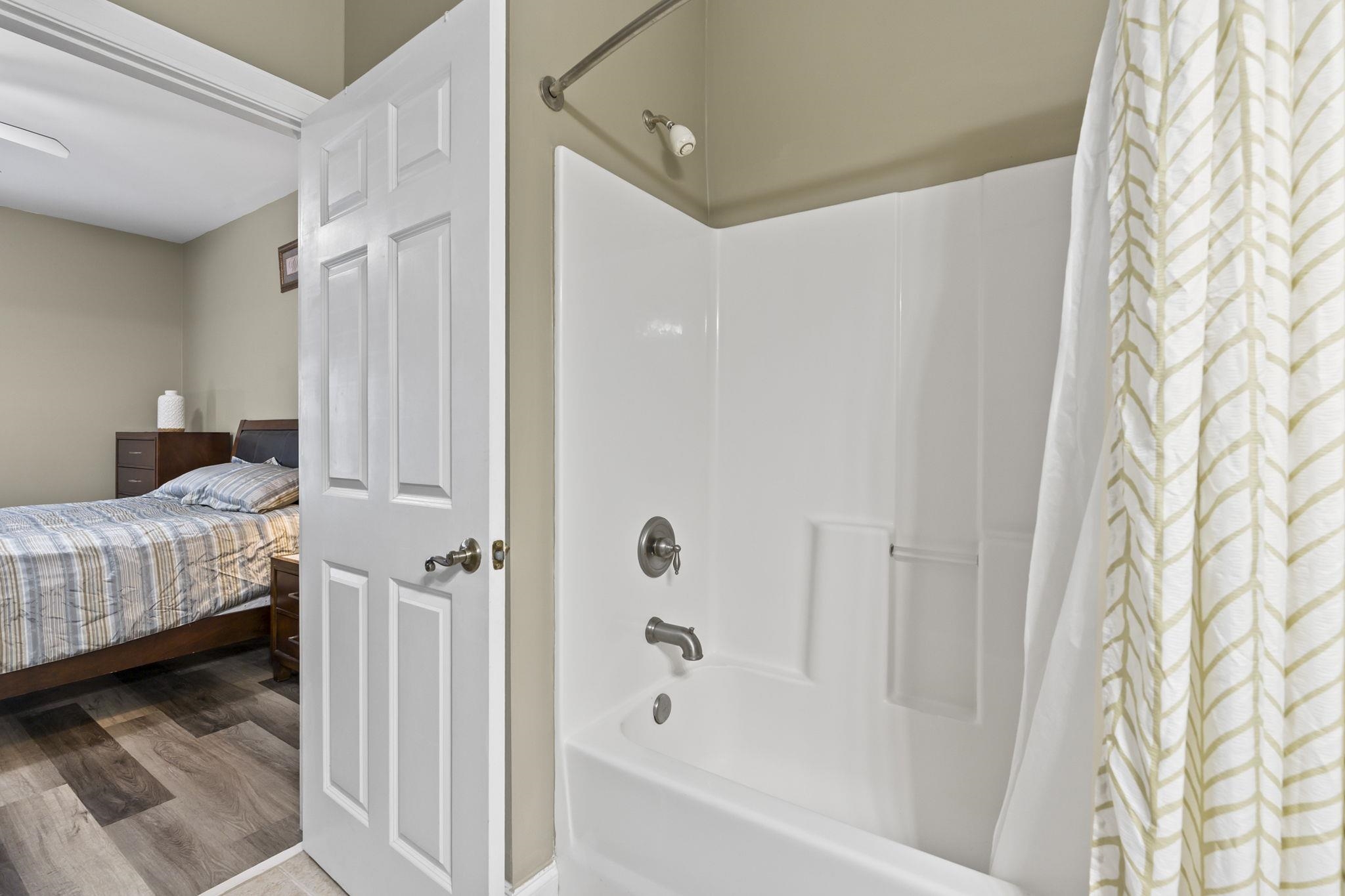 1009 World Tour Blvd. Property Photo 10