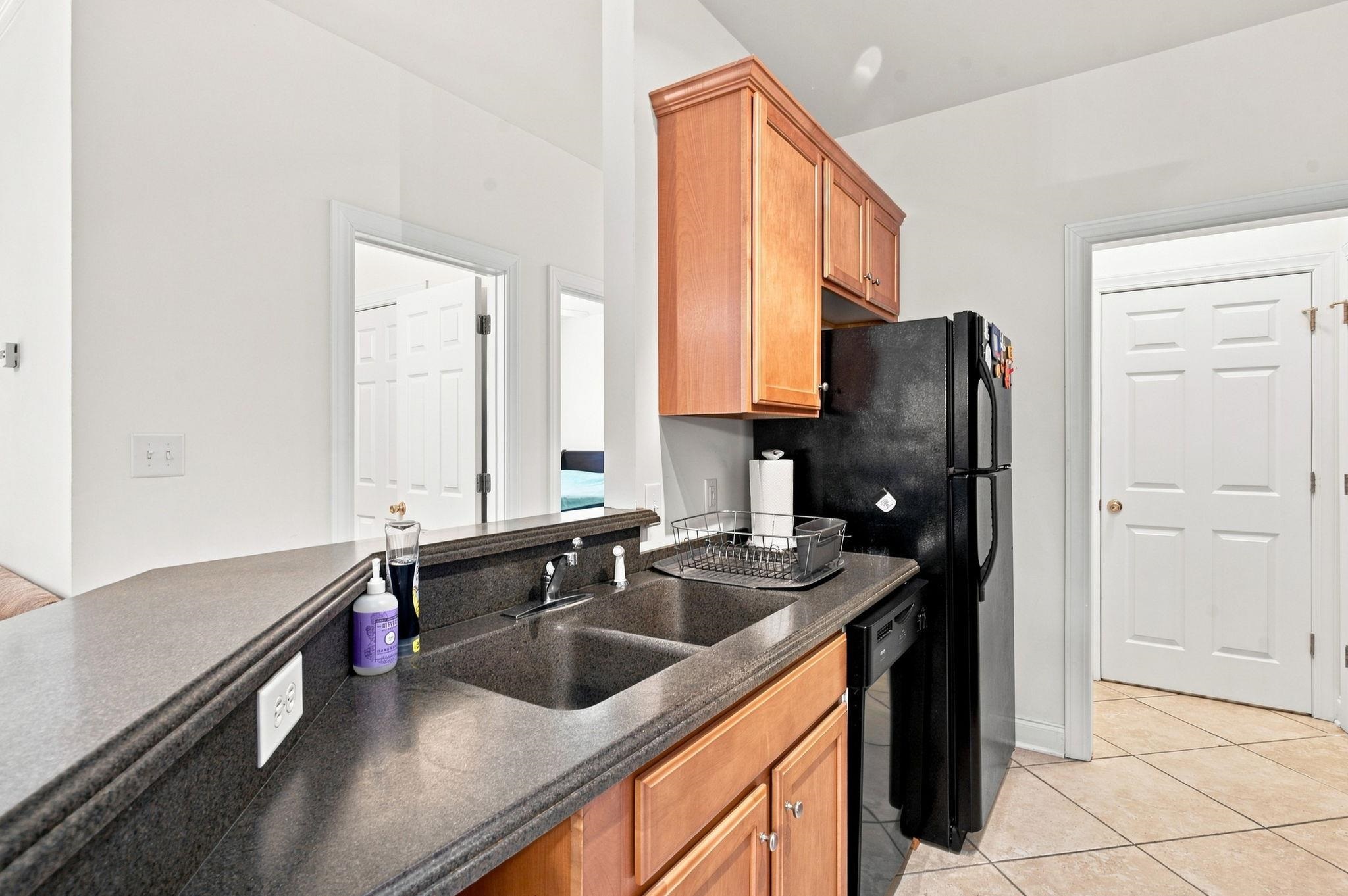 2037 Silvercrest Dr. Property Photo 6